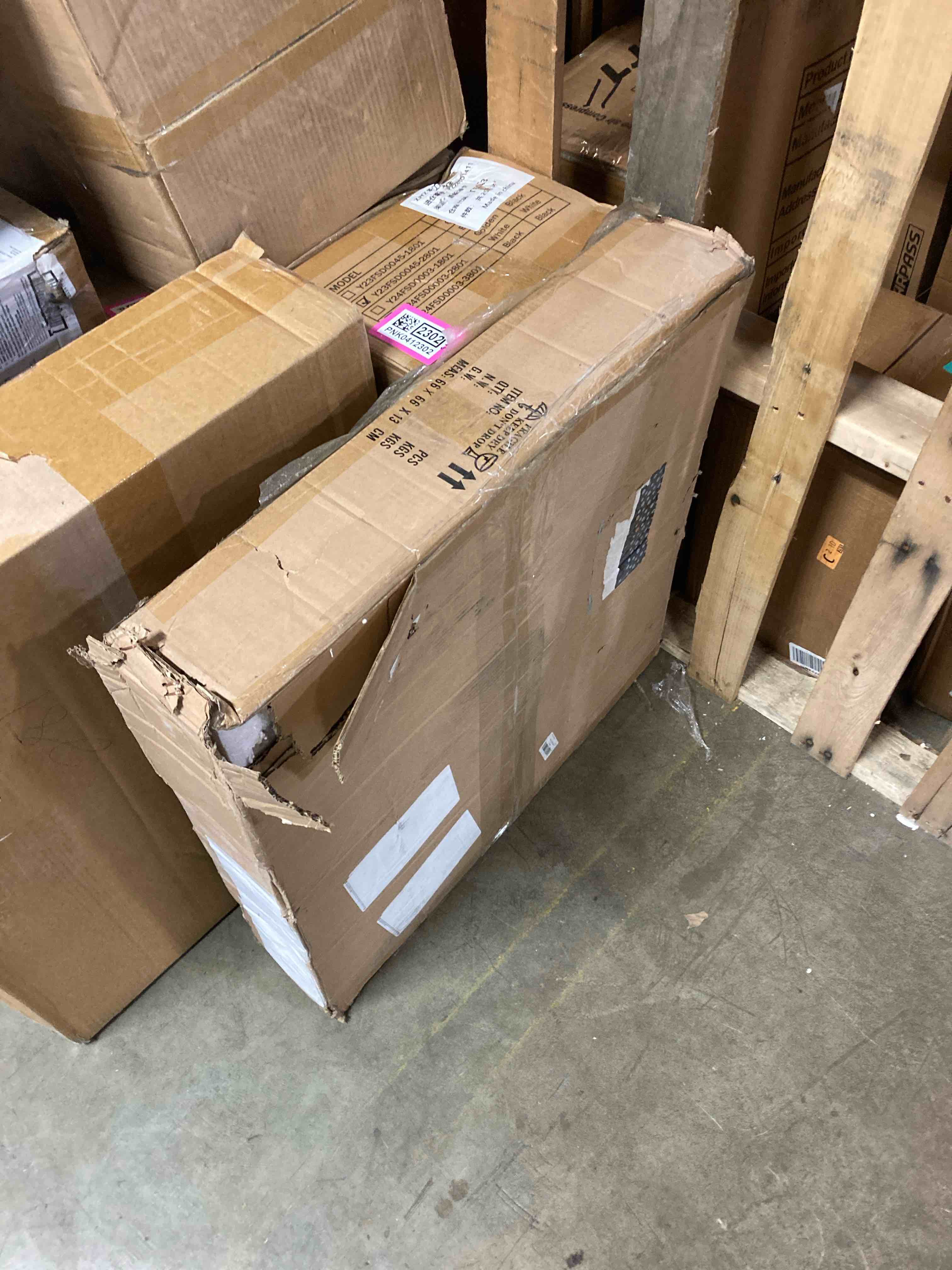 https://s3.amazonaws.com/lotting-images-prod/phillipi/PNK0412304_1742584691131.jpeg
