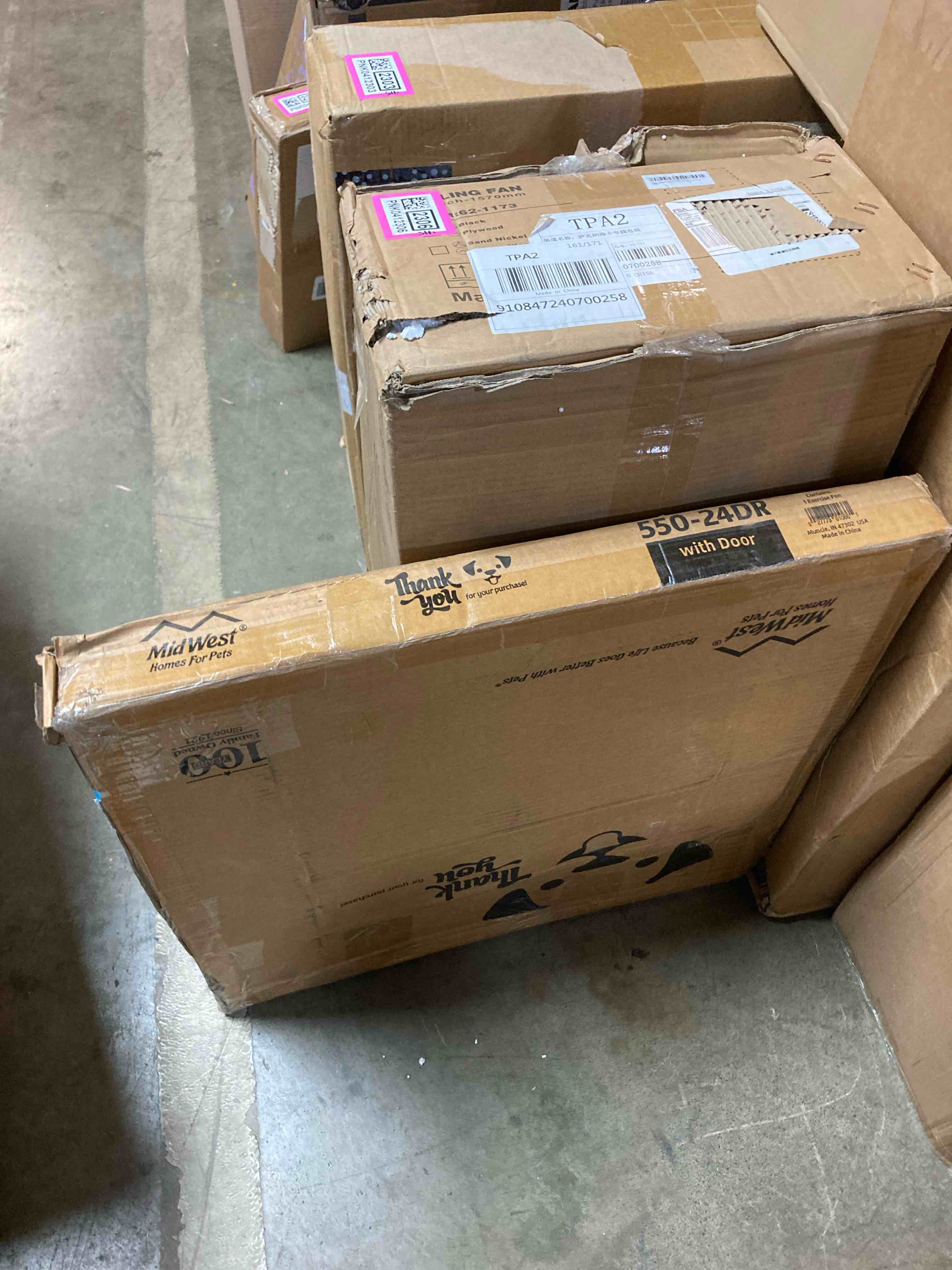 https://s3.amazonaws.com/lotting-images-prod/phillipi/PNK0412310_1742769230841.jpeg