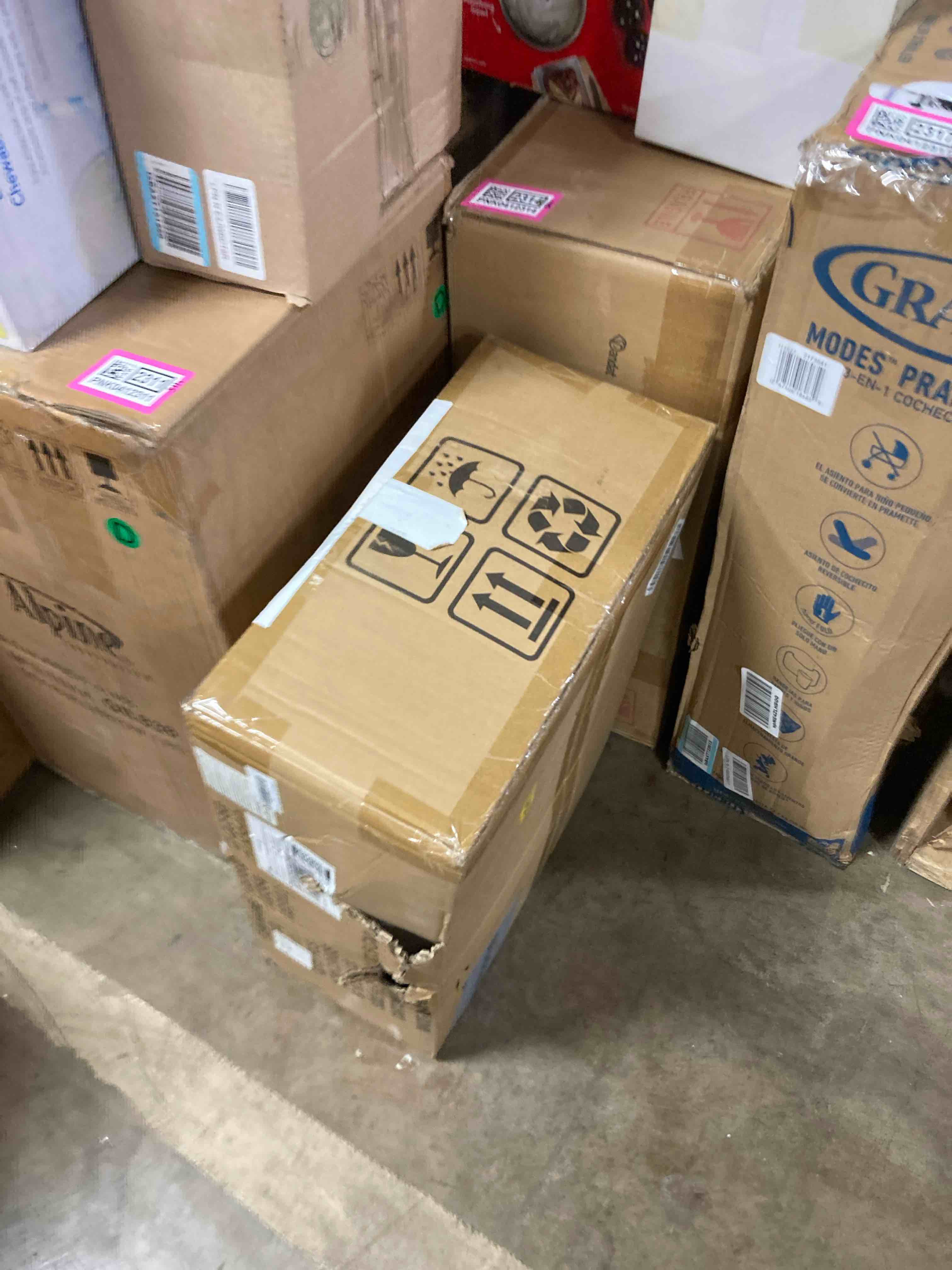 https://s3.amazonaws.com/lotting-images-prod/phillipi/PNK0412318_1742770126565.jpeg