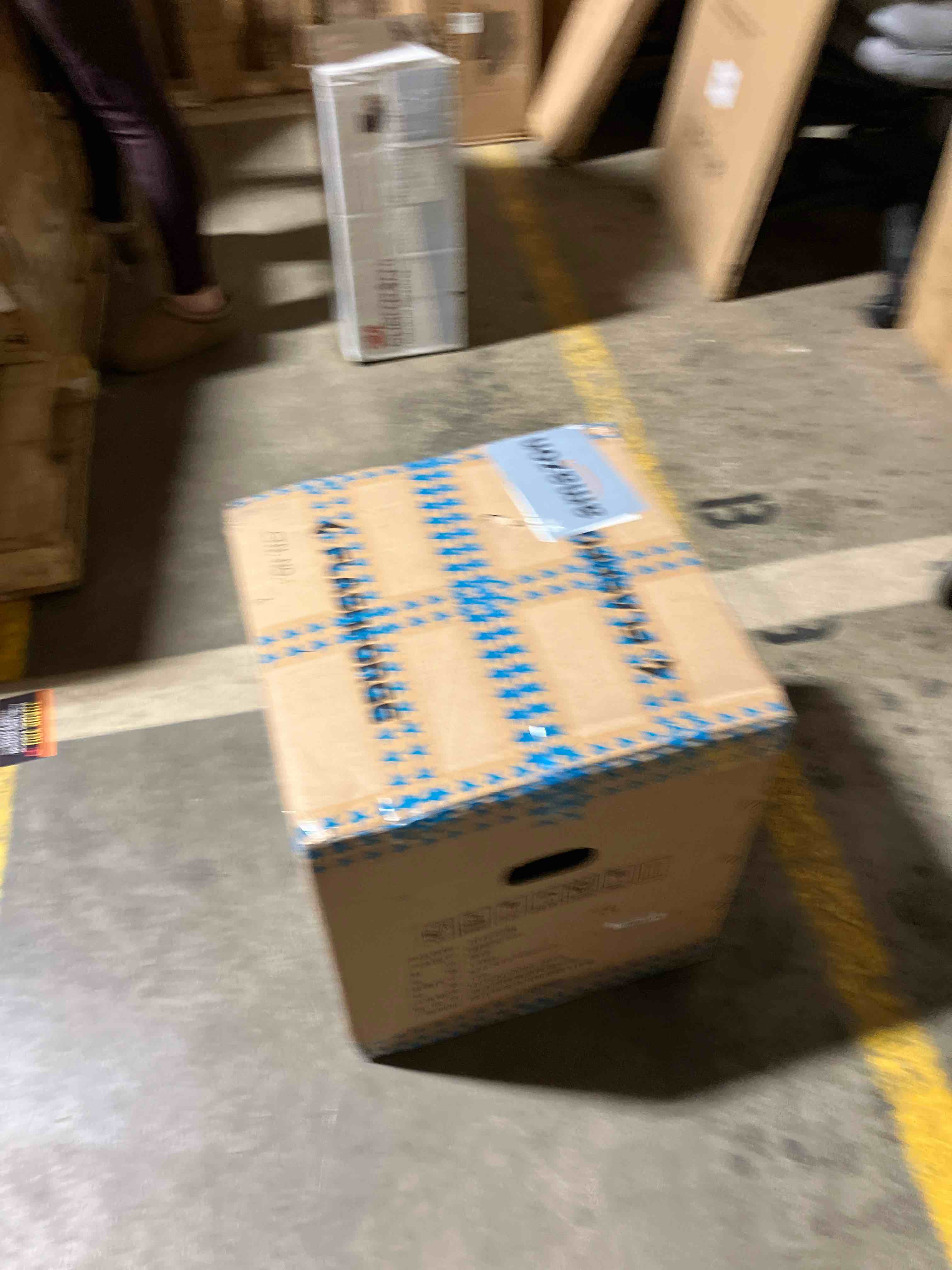 https://s3.amazonaws.com/lotting-images-prod/phillipi/PNK0413139_1740005872901.jpeg