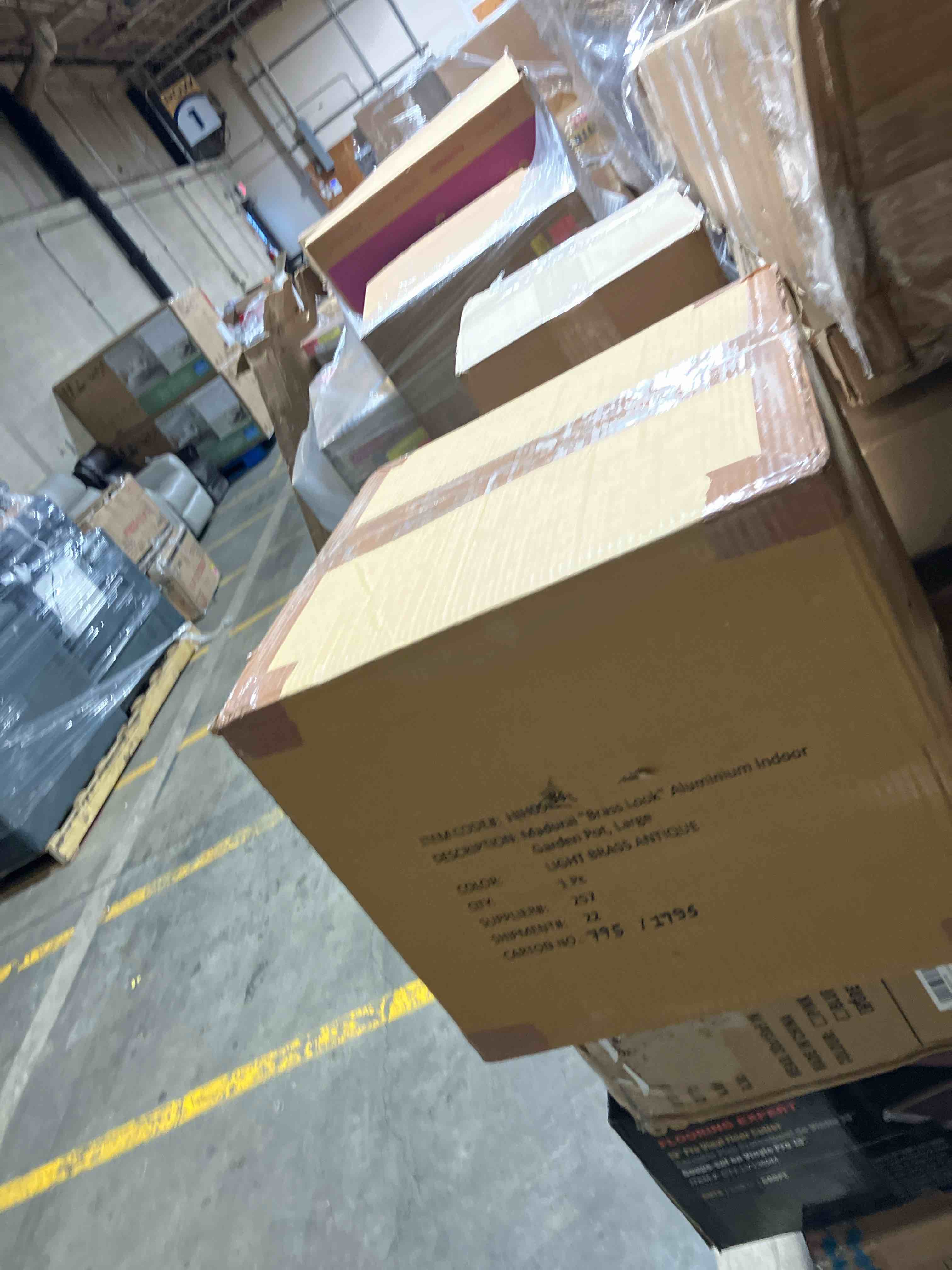 https://s3.amazonaws.com/lotting-images-prod/phillipi/PNK0413142_1740005674391.jpeg