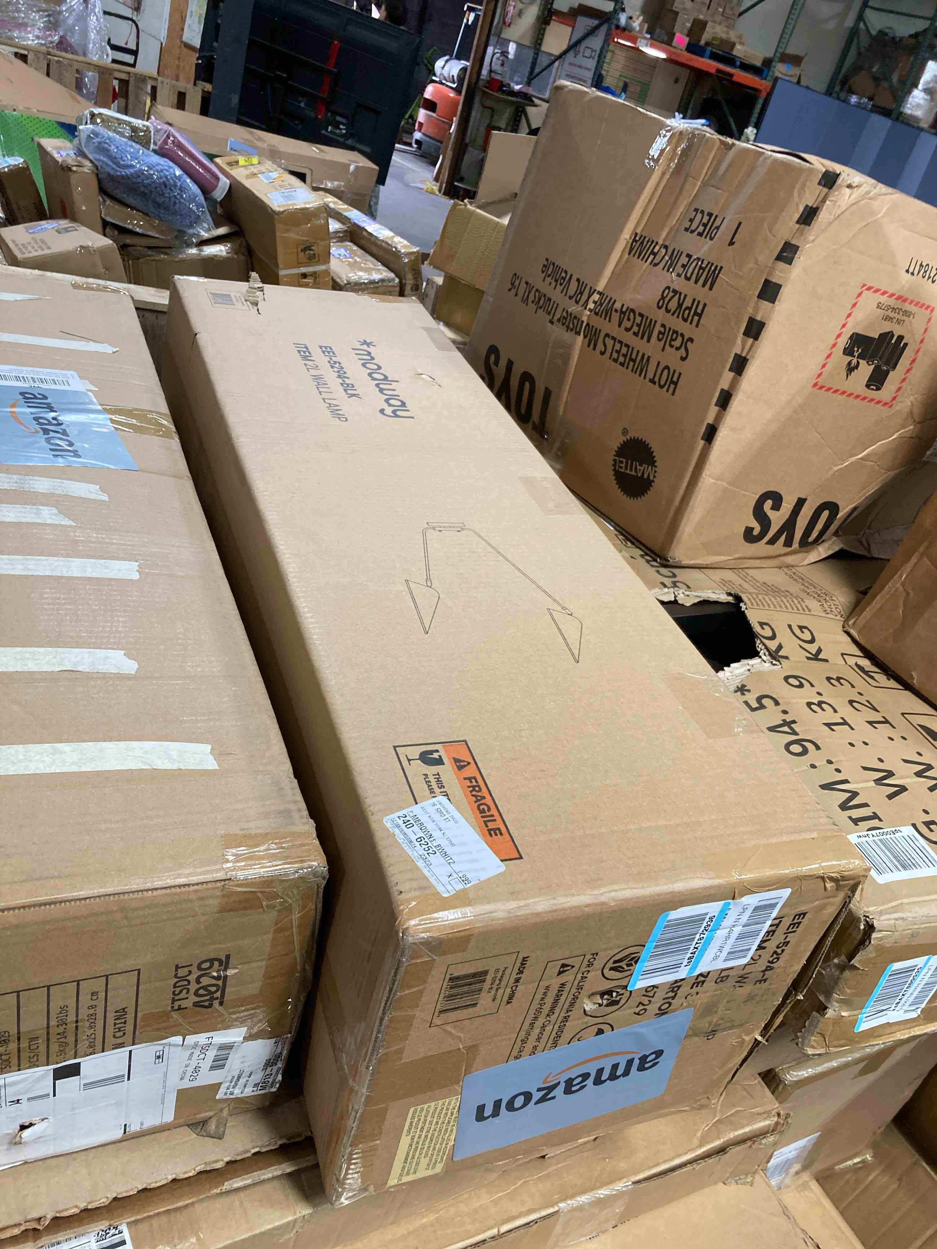 https://s3.amazonaws.com/lotting-images-prod/phillipi/PNK0413186_1739999283644.jpeg