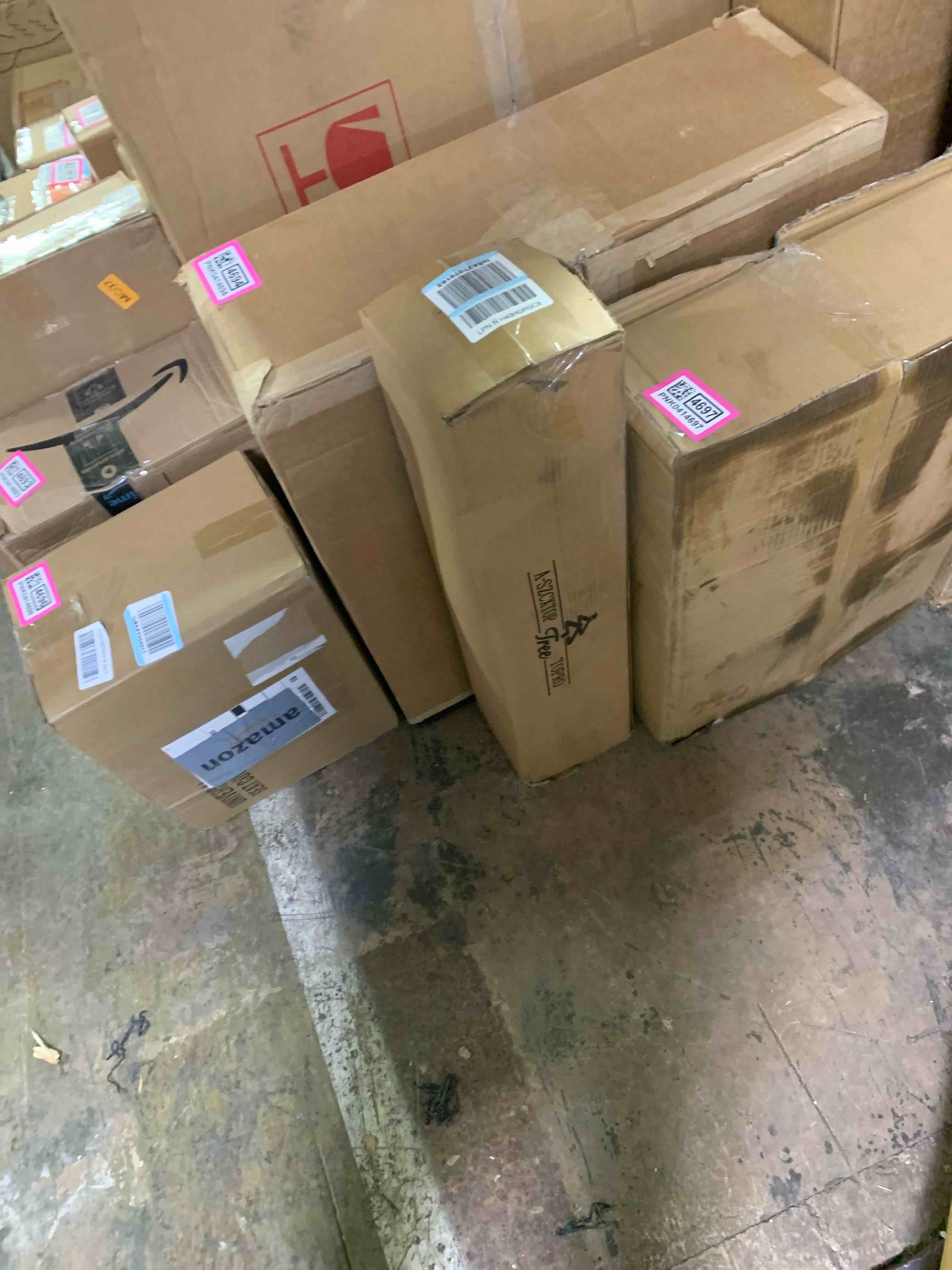 https://s3.amazonaws.com/lotting-images-prod/phillipi/PNK0414698_1738266610575.jpeg