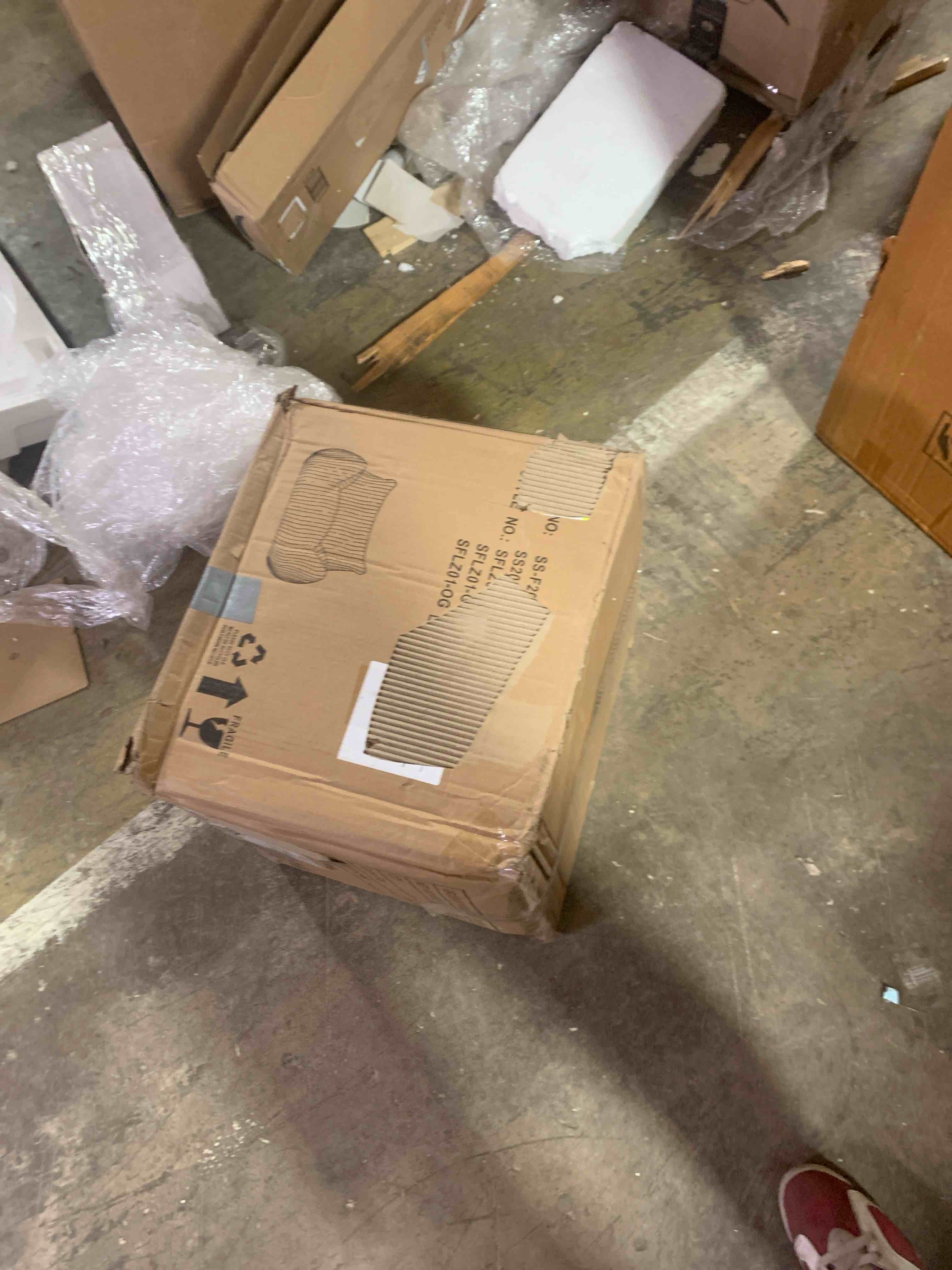 https://s3.amazonaws.com/lotting-images-prod/phillipi/PNK0415143_1738179214678.jpeg