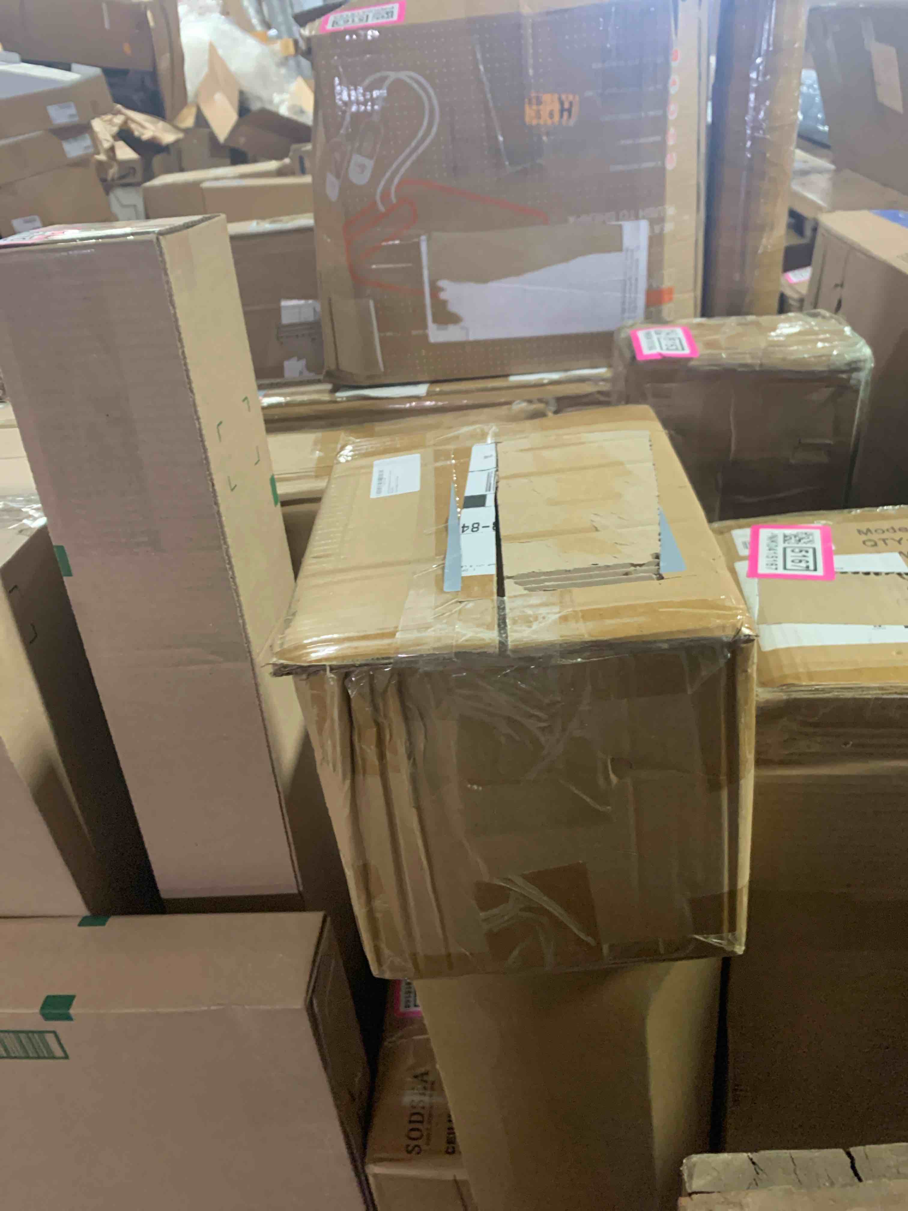 https://s3.amazonaws.com/lotting-images-prod/phillipi/PNK0415173_1738183154273.jpeg