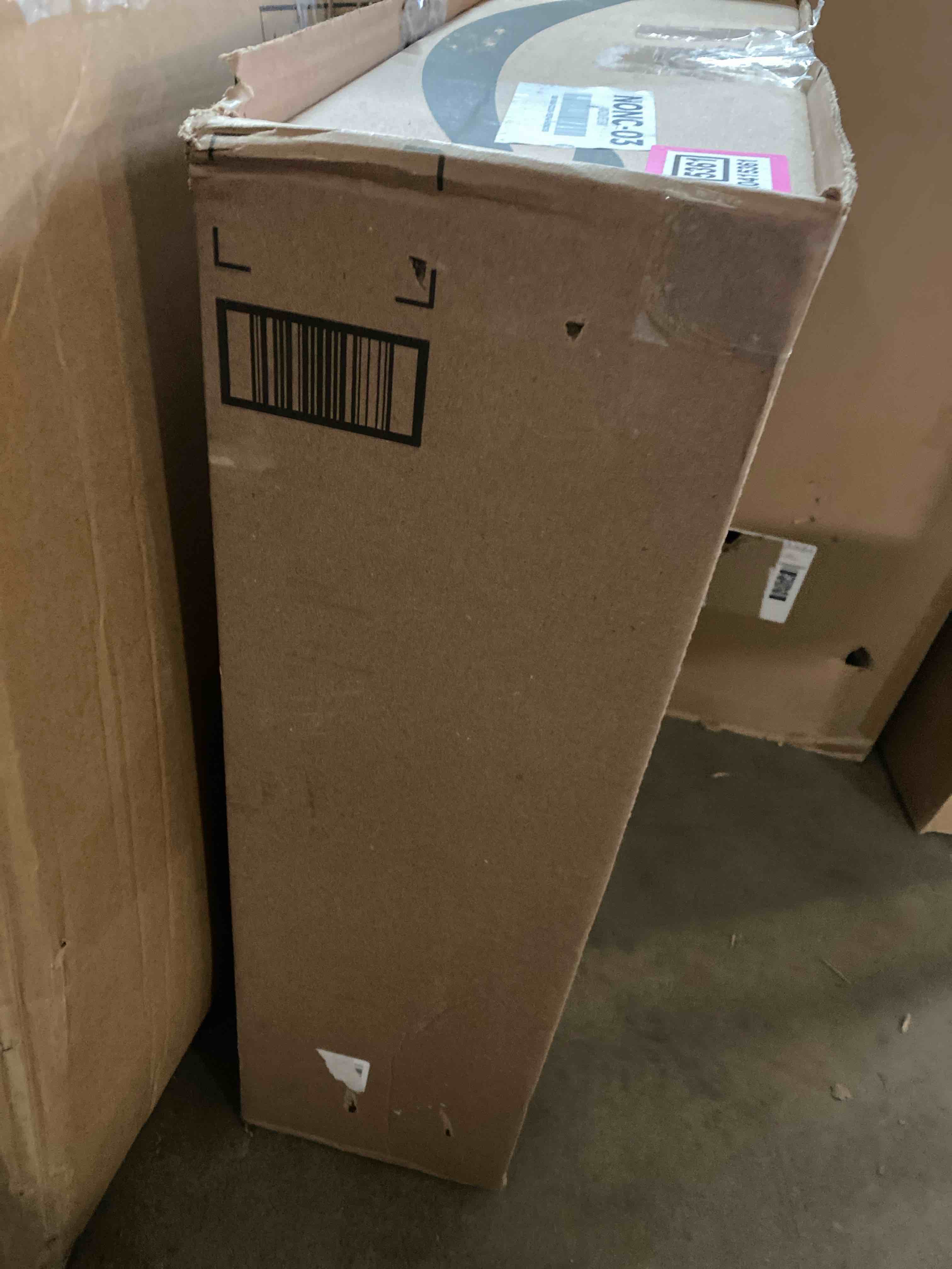 https://s3.amazonaws.com/lotting-images-prod/phillipi/PNK0415361_1738015212619.jpeg