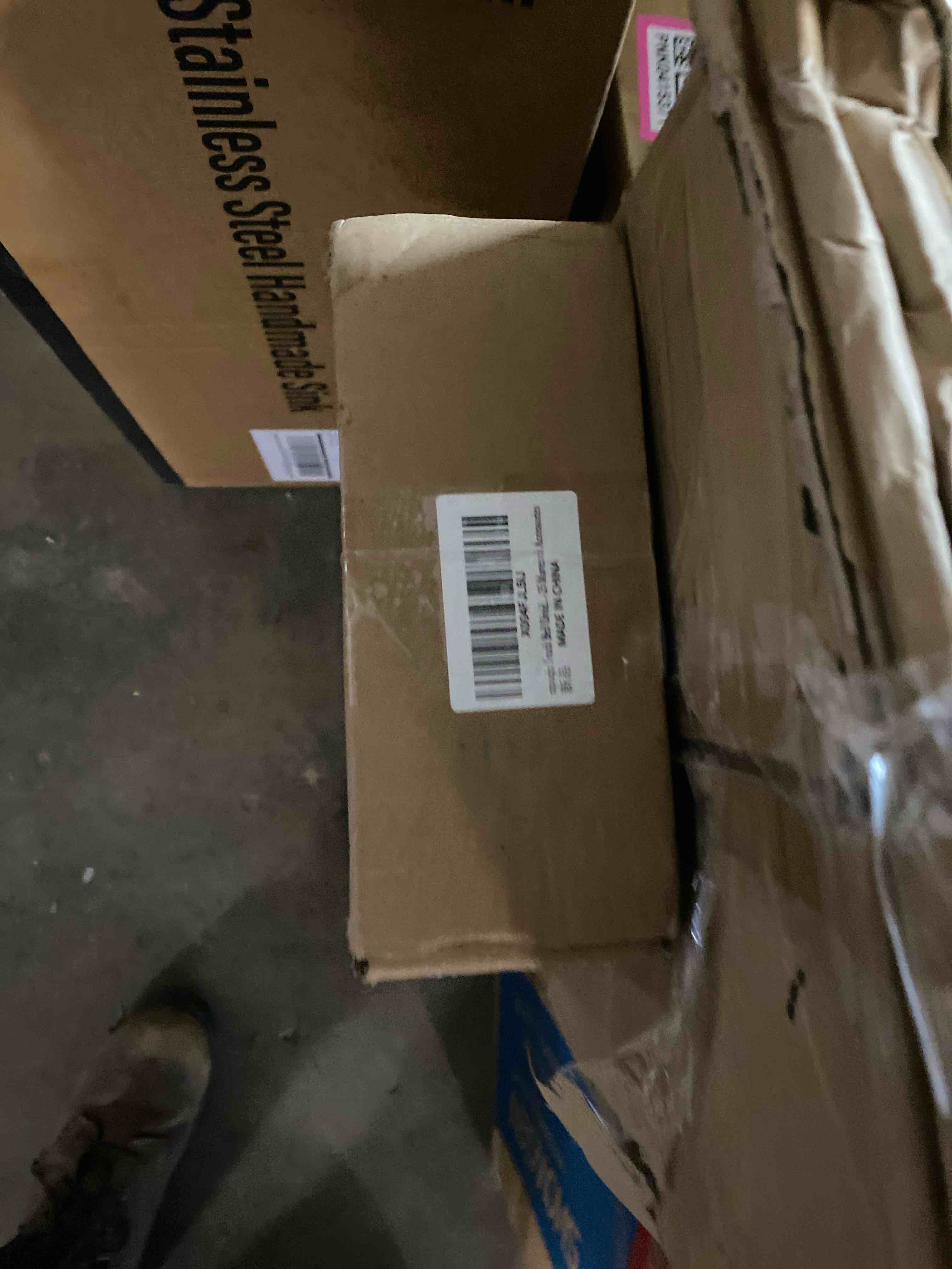 https://s3.amazonaws.com/lotting-images-prod/phillipi/PNK0415376_1738017970428.jpeg