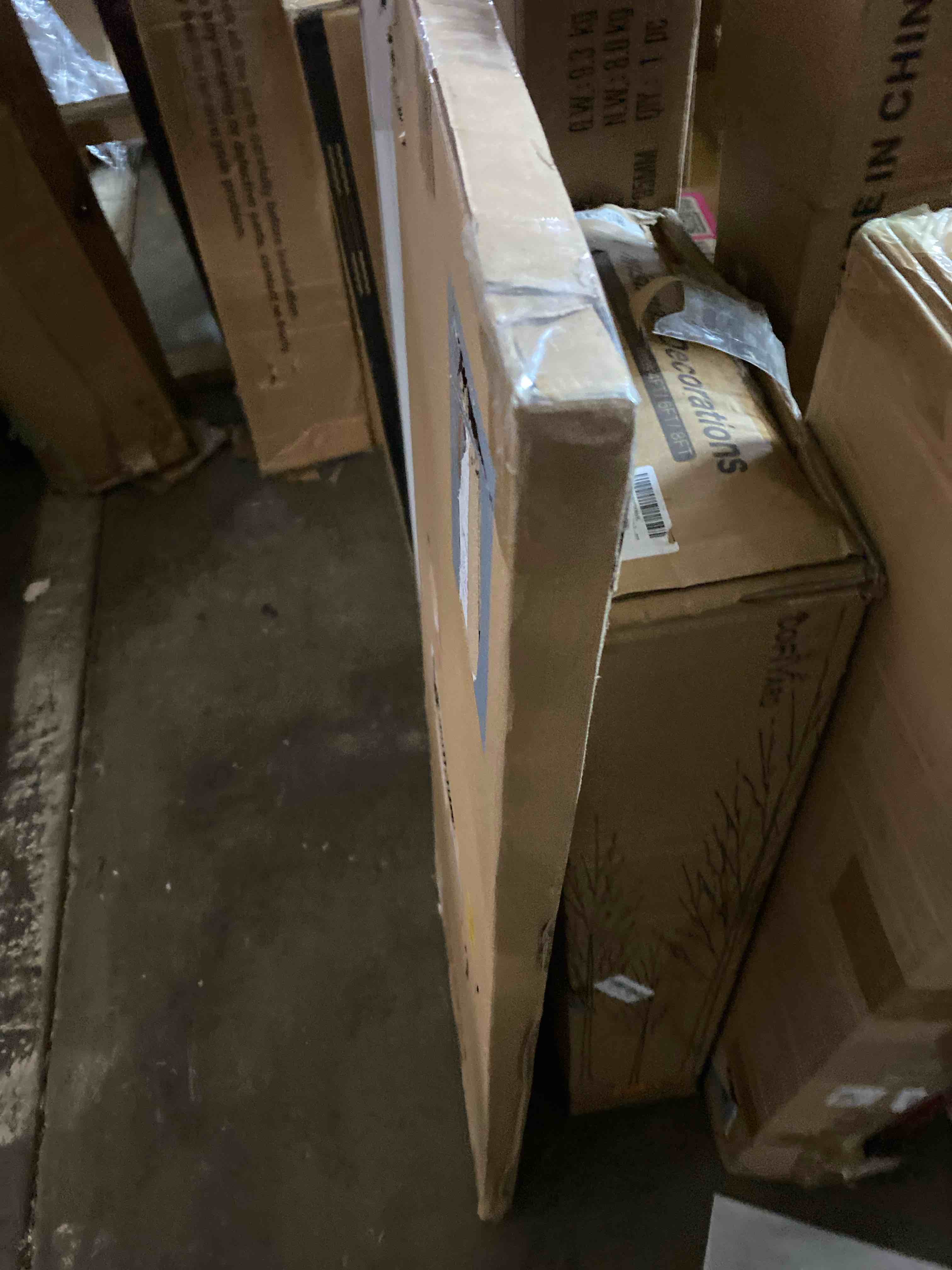 https://s3.amazonaws.com/lotting-images-prod/phillipi/PNK0415385_1738018828200.jpeg