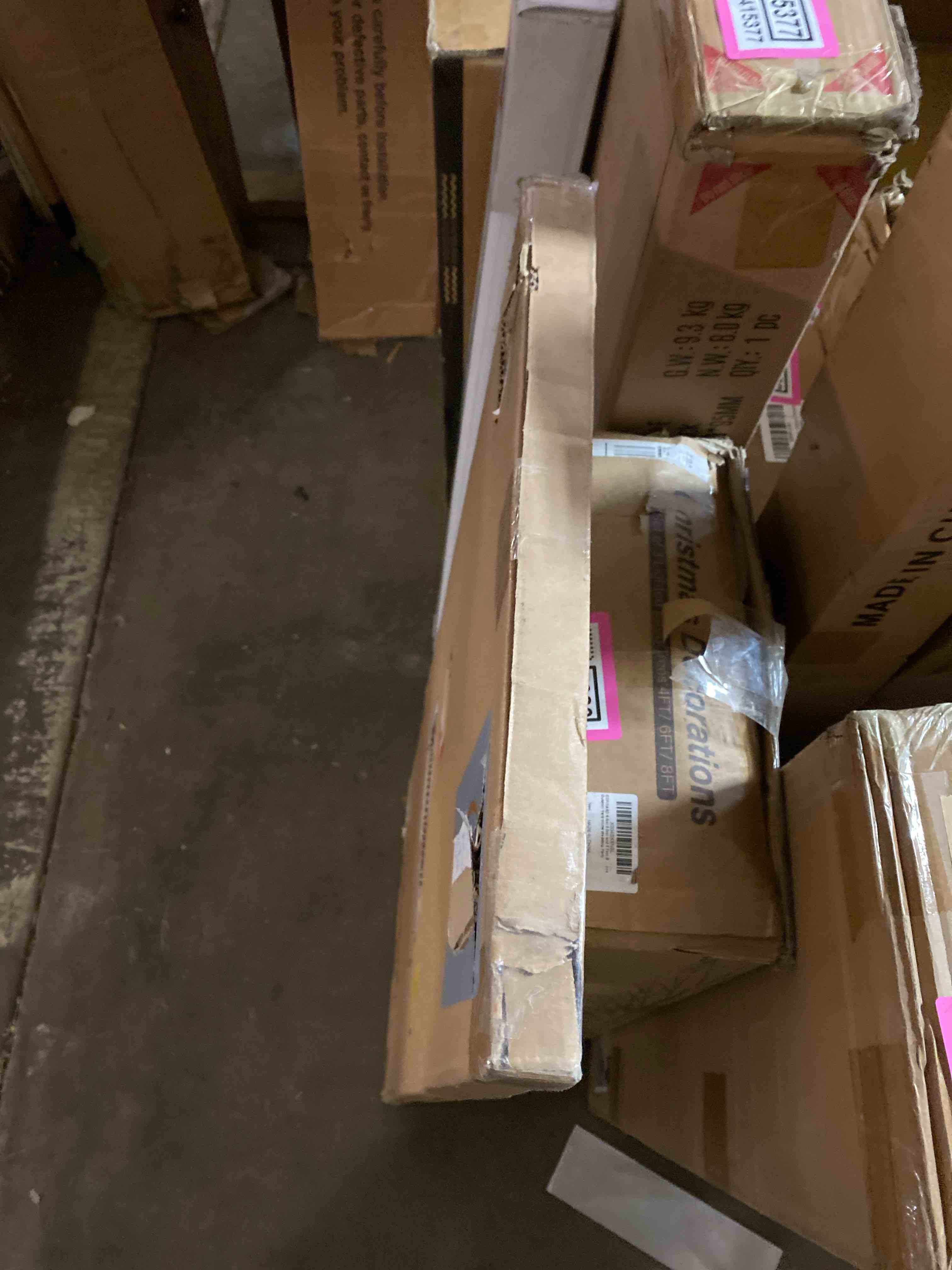 https://s3.amazonaws.com/lotting-images-prod/phillipi/PNK0415385_1738018829659.jpeg