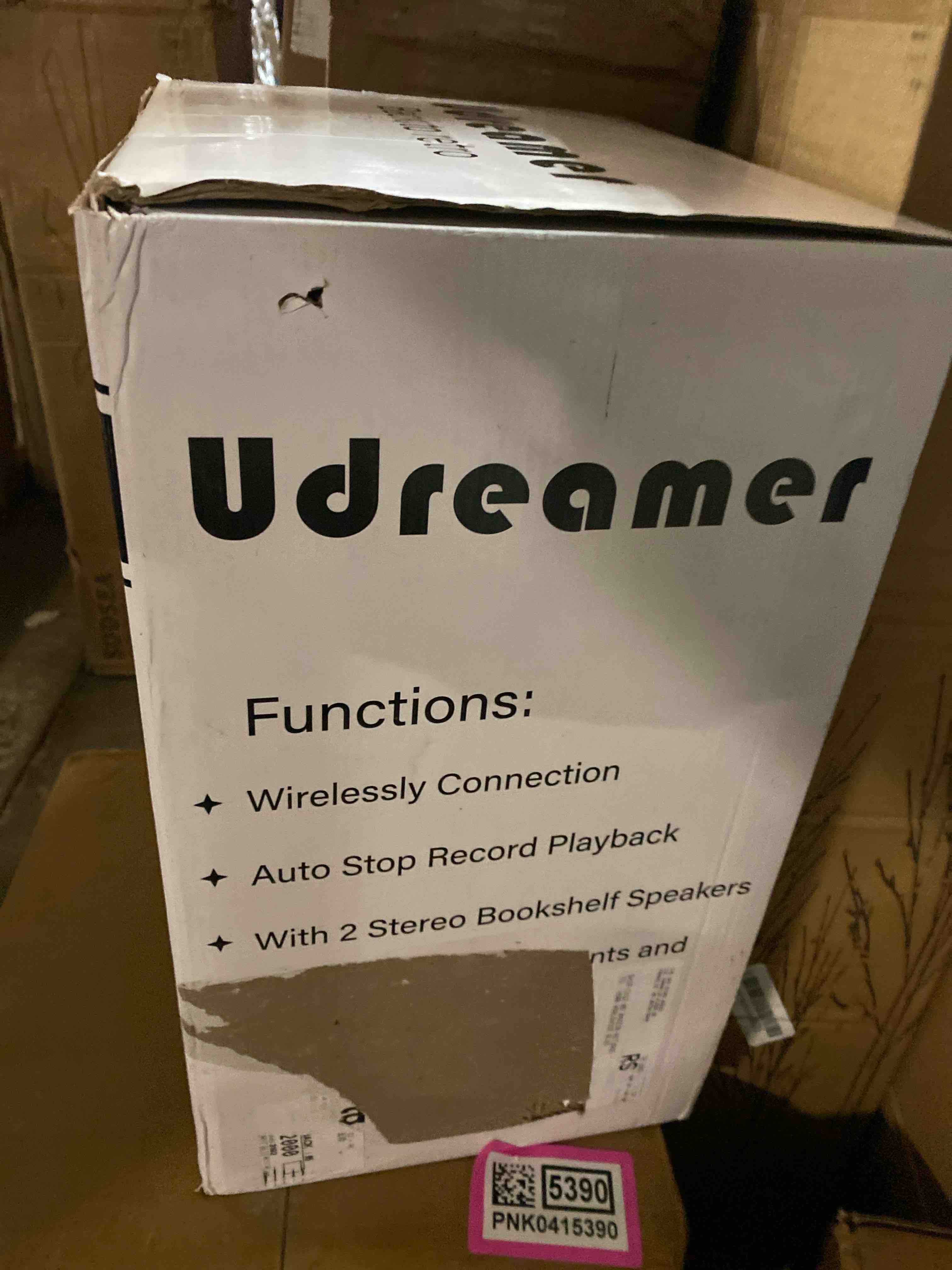 https://s3.amazonaws.com/lotting-images-prod/phillipi/PNK0415395_1738019729692.jpeg