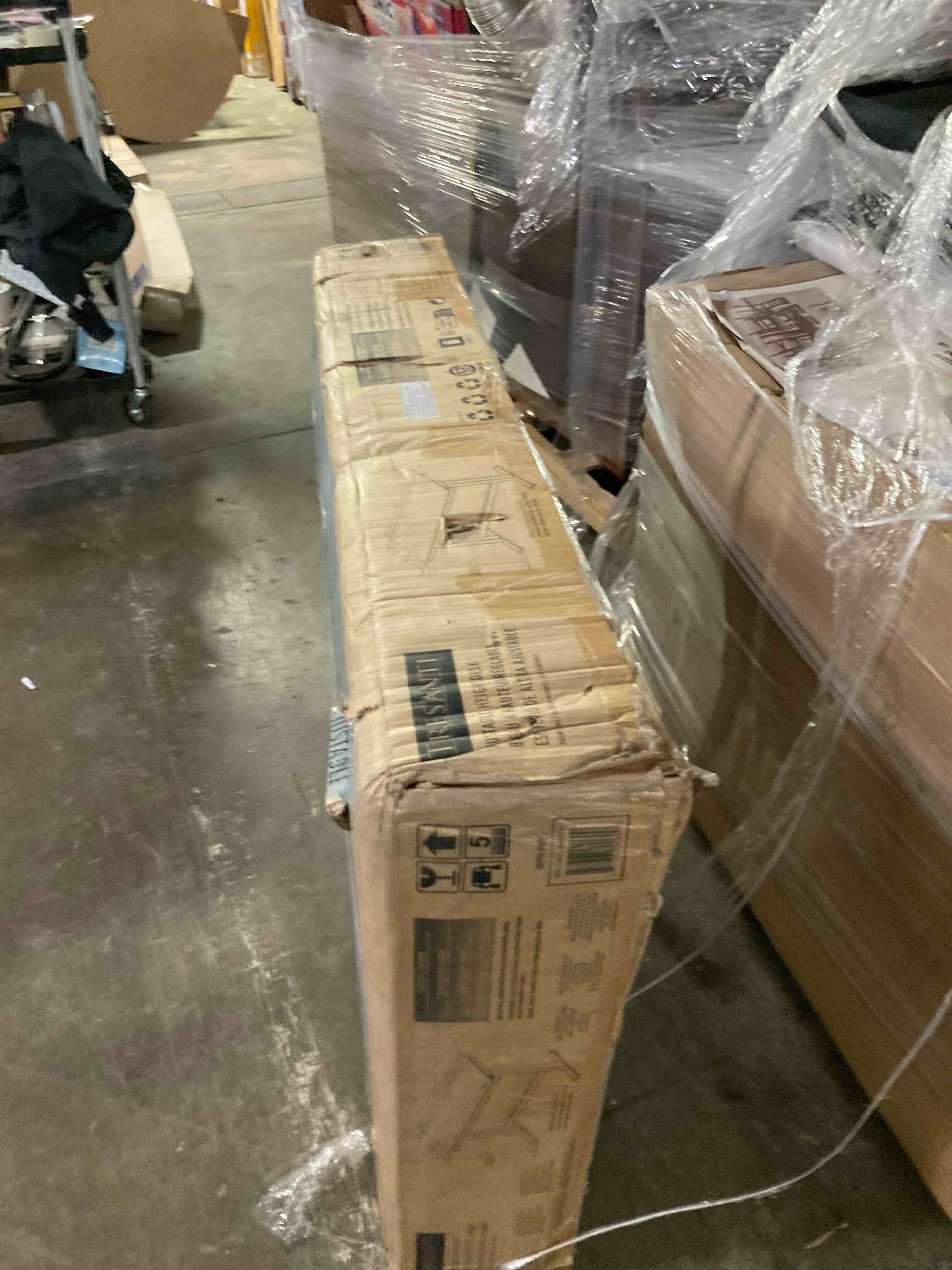 https://s3.amazonaws.com/lotting-images-prod/phillipi/PNK0415847_1737750041192.jpeg