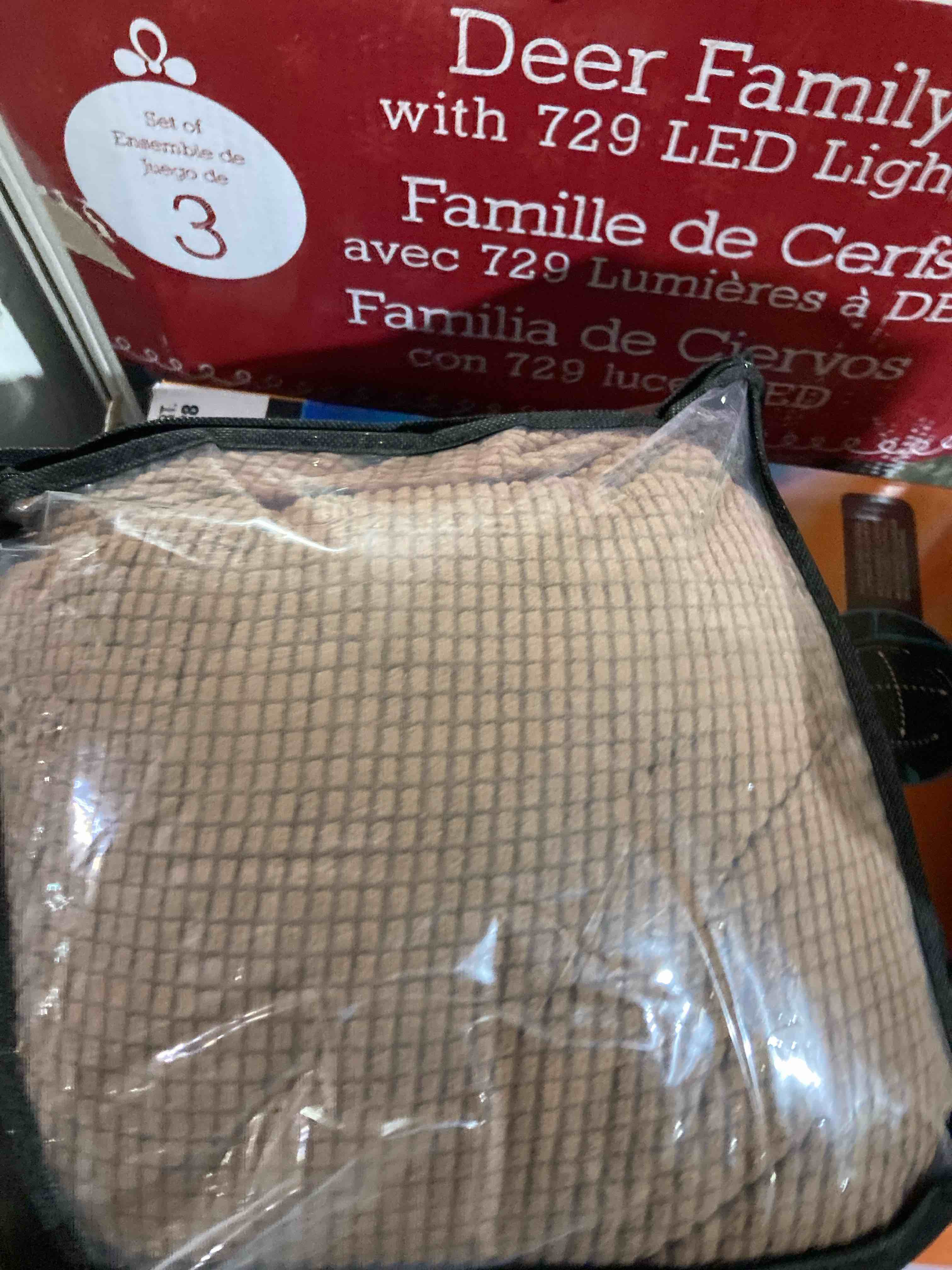 https://s3.amazonaws.com/lotting-images-prod/phillipi/PNK0415861_1737753189774.jpeg