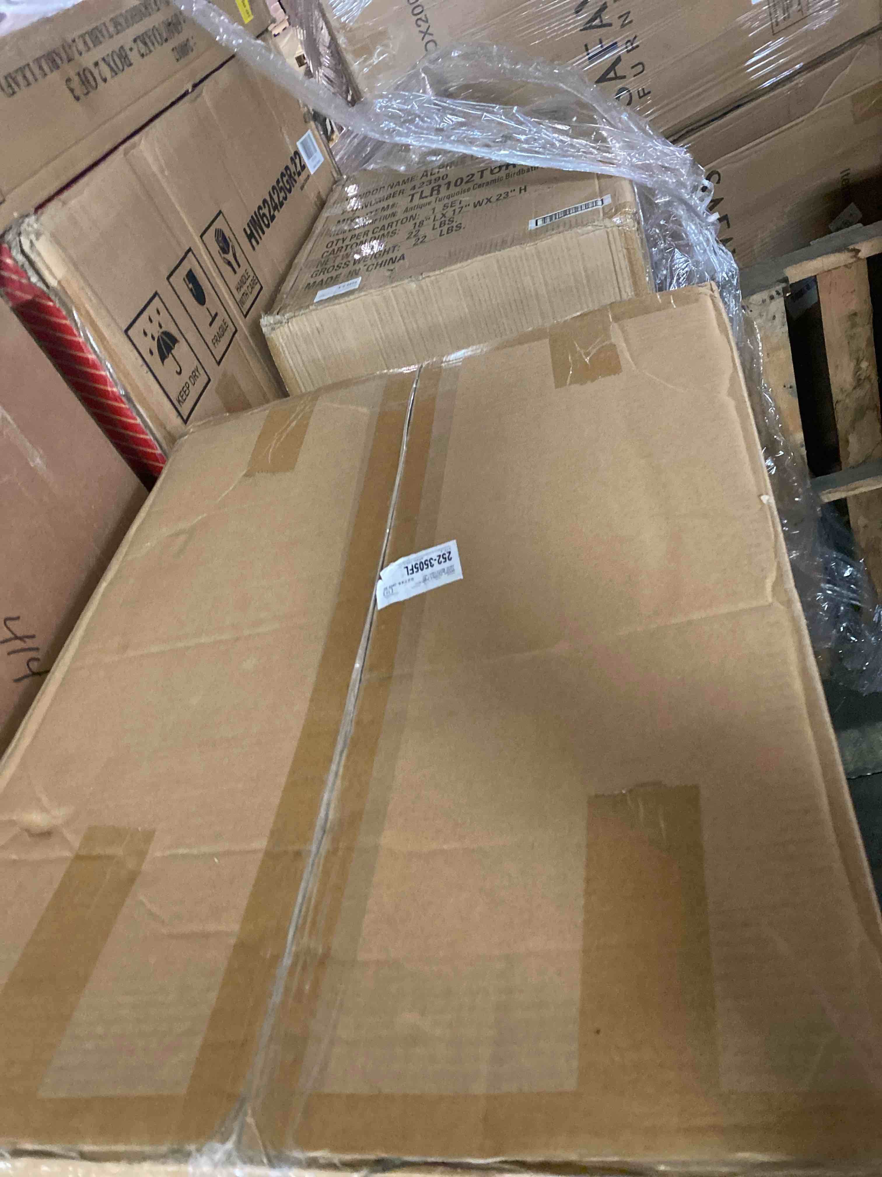 https://s3.amazonaws.com/lotting-images-prod/phillipi/PNK0416055_1734388134639.jpeg