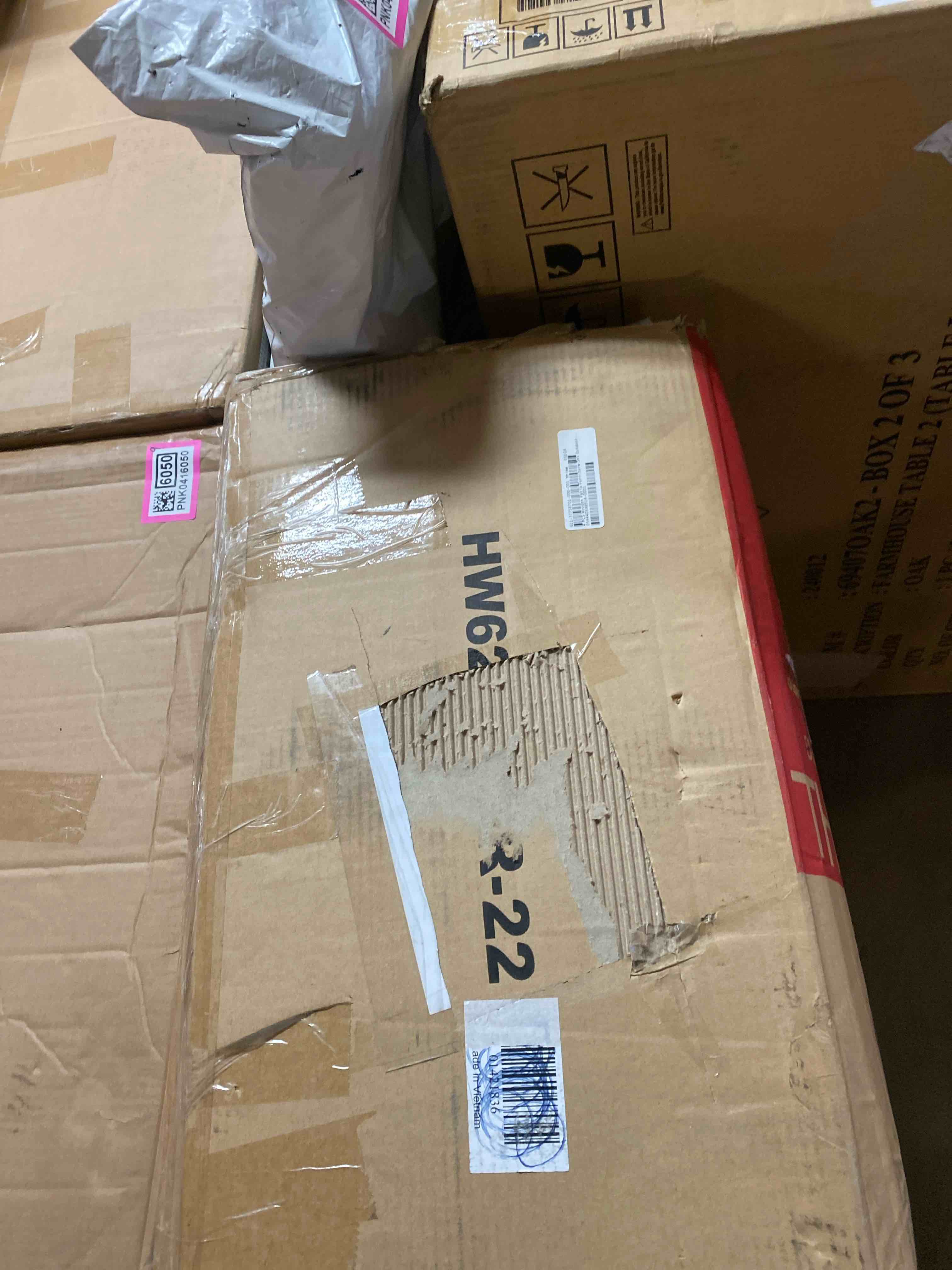 https://s3.amazonaws.com/lotting-images-prod/phillipi/PNK0416061_1734464820514.jpeg