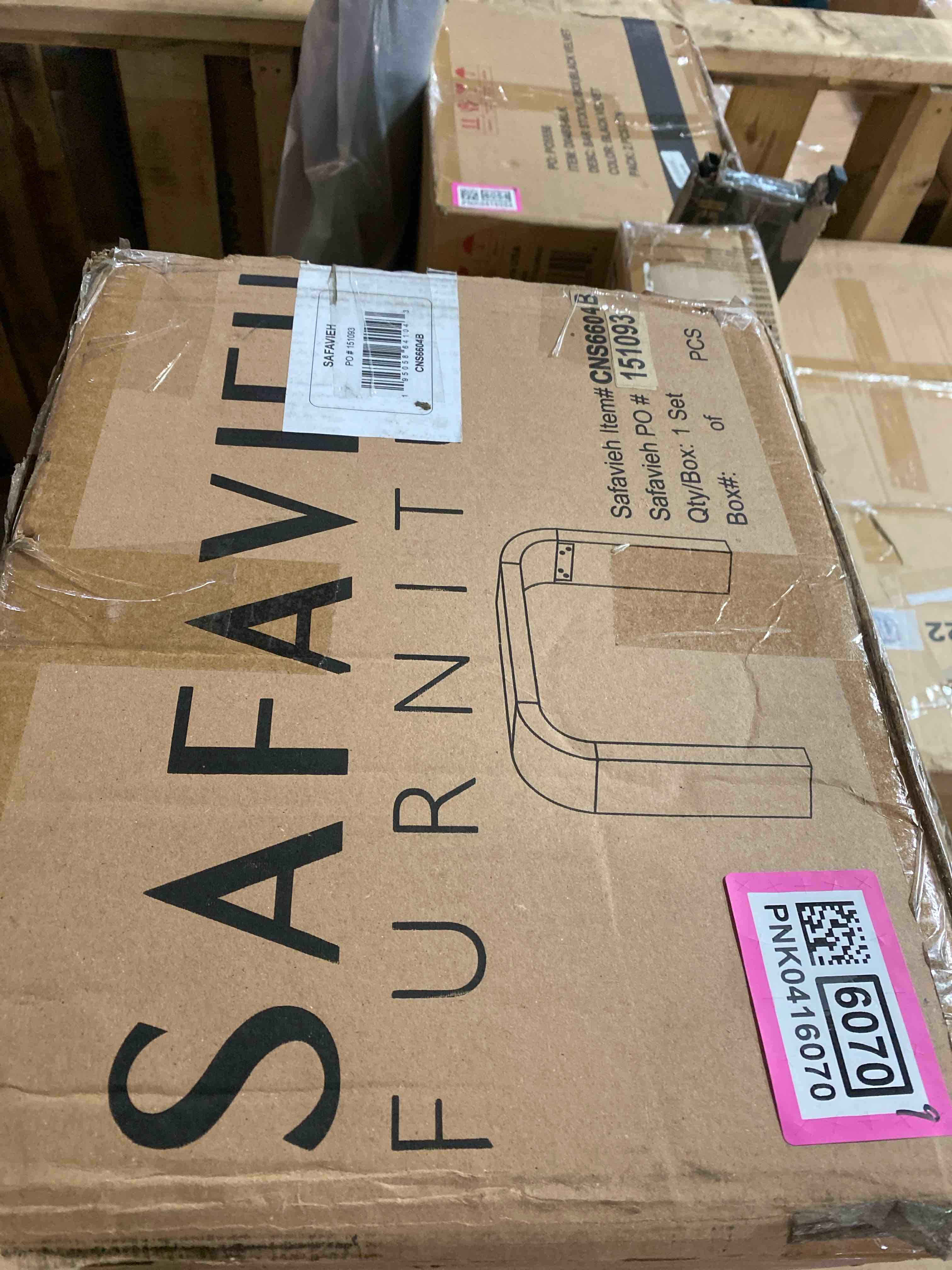 https://s3.amazonaws.com/lotting-images-prod/phillipi/PNK0416070_1734466796971.jpeg