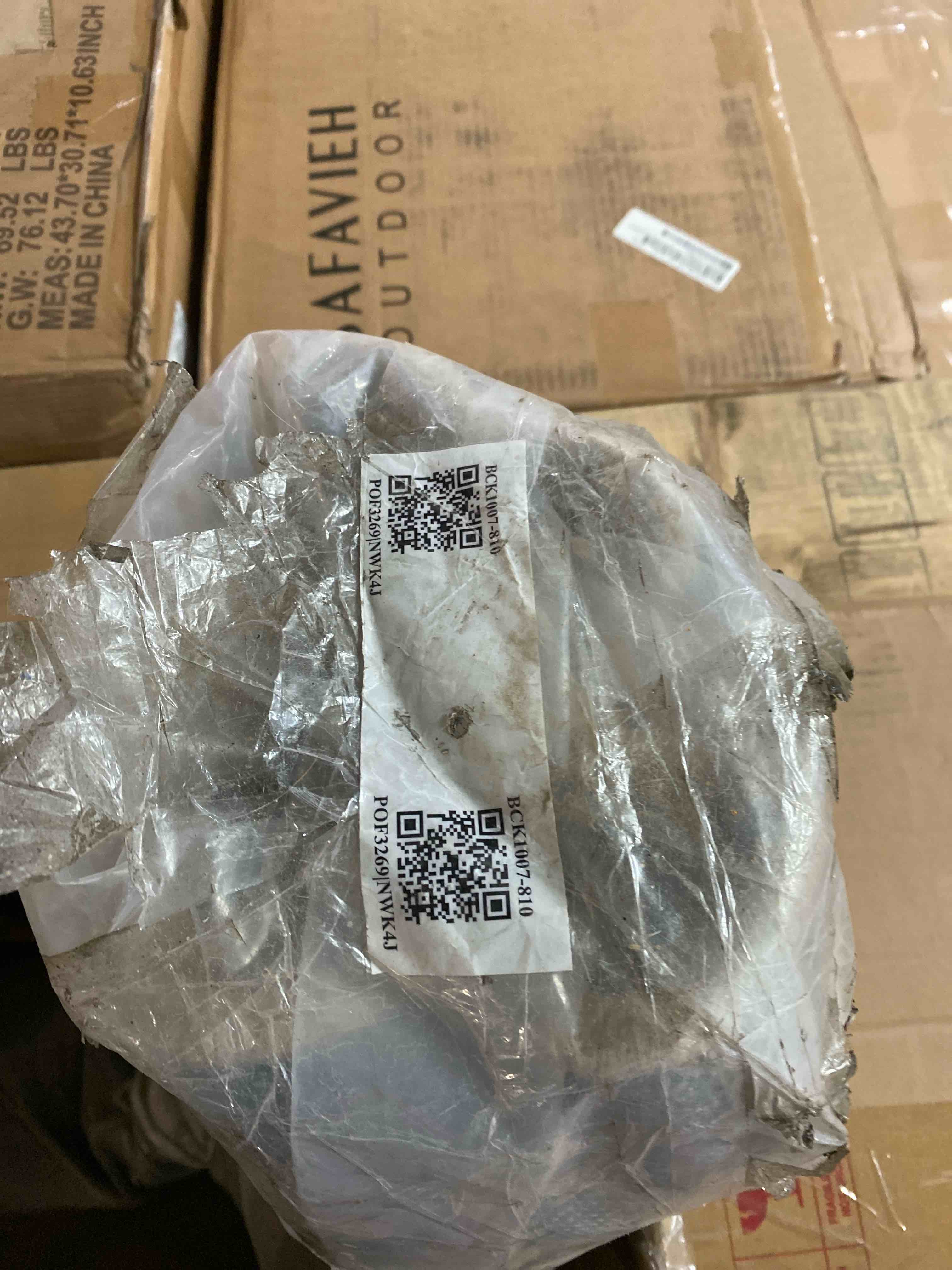 https://s3.amazonaws.com/lotting-images-prod/phillipi/PNK0416071_1734466703906.jpeg