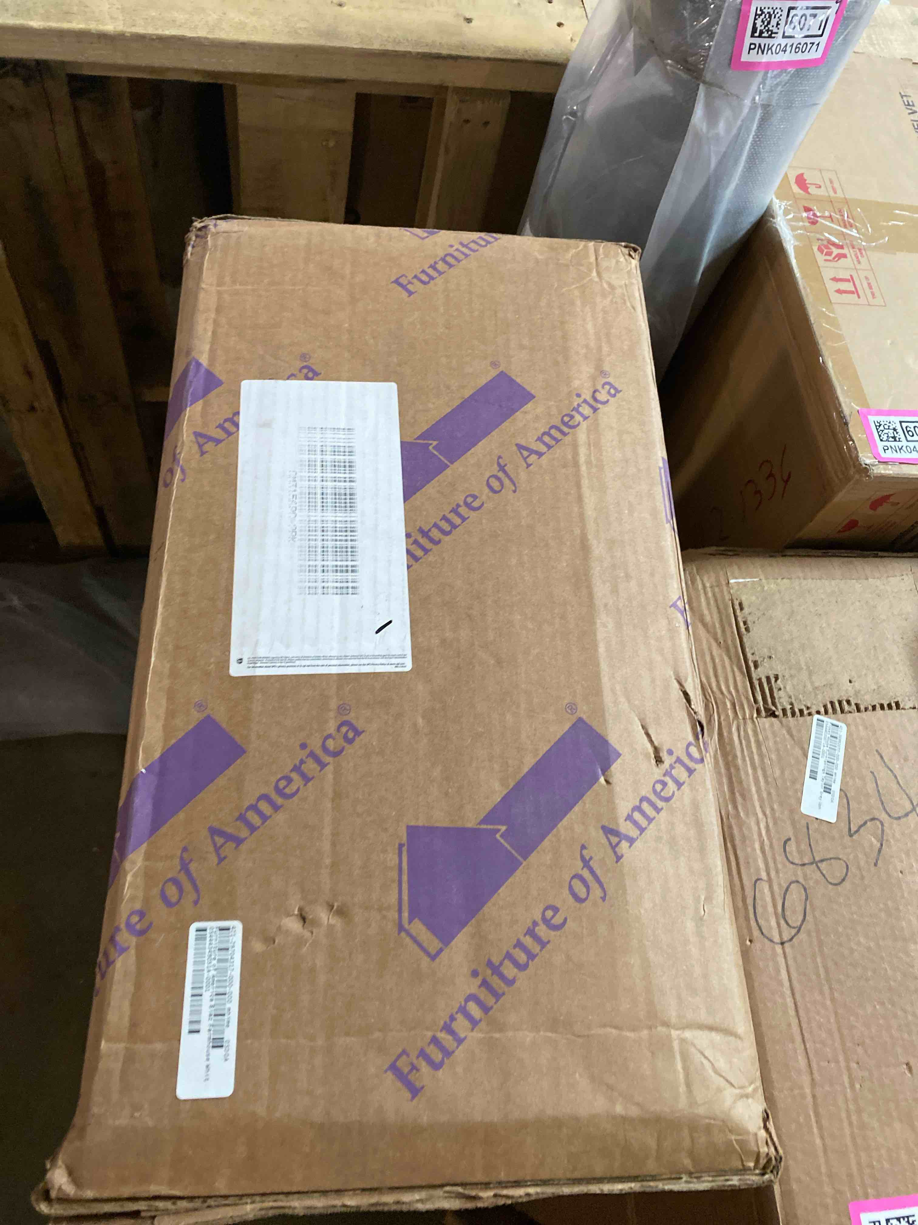 https://s3.amazonaws.com/lotting-images-prod/phillipi/PNK0416073_1734467352926.jpeg