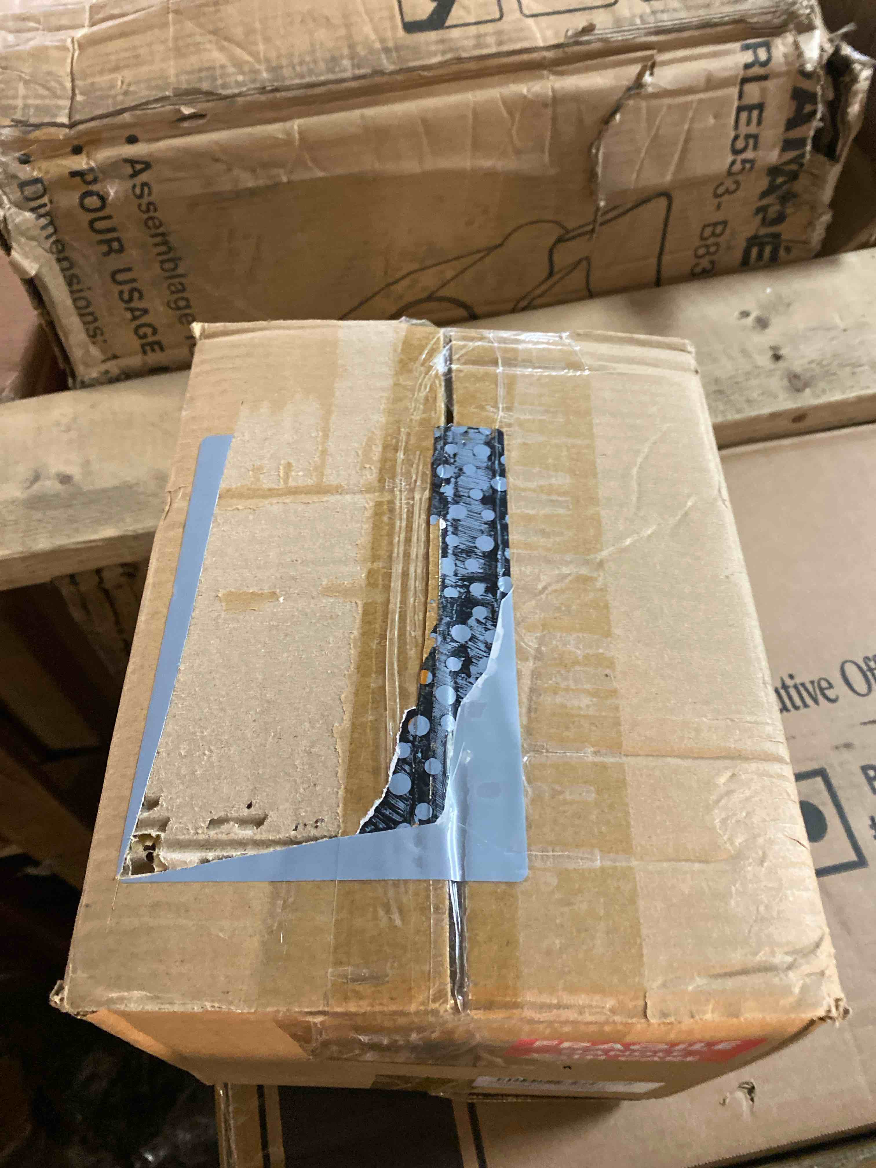 https://s3.amazonaws.com/lotting-images-prod/phillipi/PNK0416093_1734471562672.jpeg