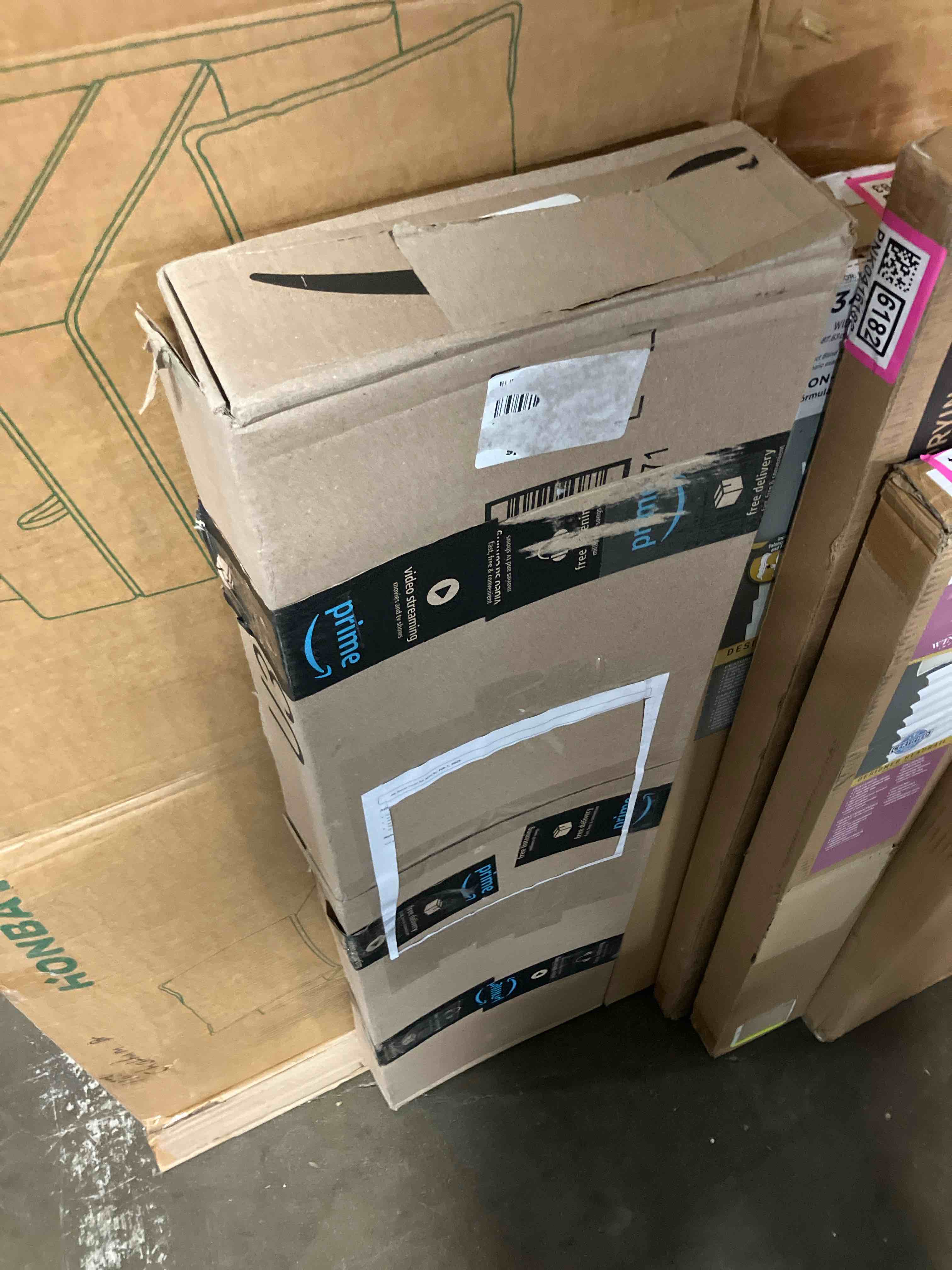 https://s3.amazonaws.com/lotting-images-prod/phillipi/PNK0416186_1734452385119.jpeg