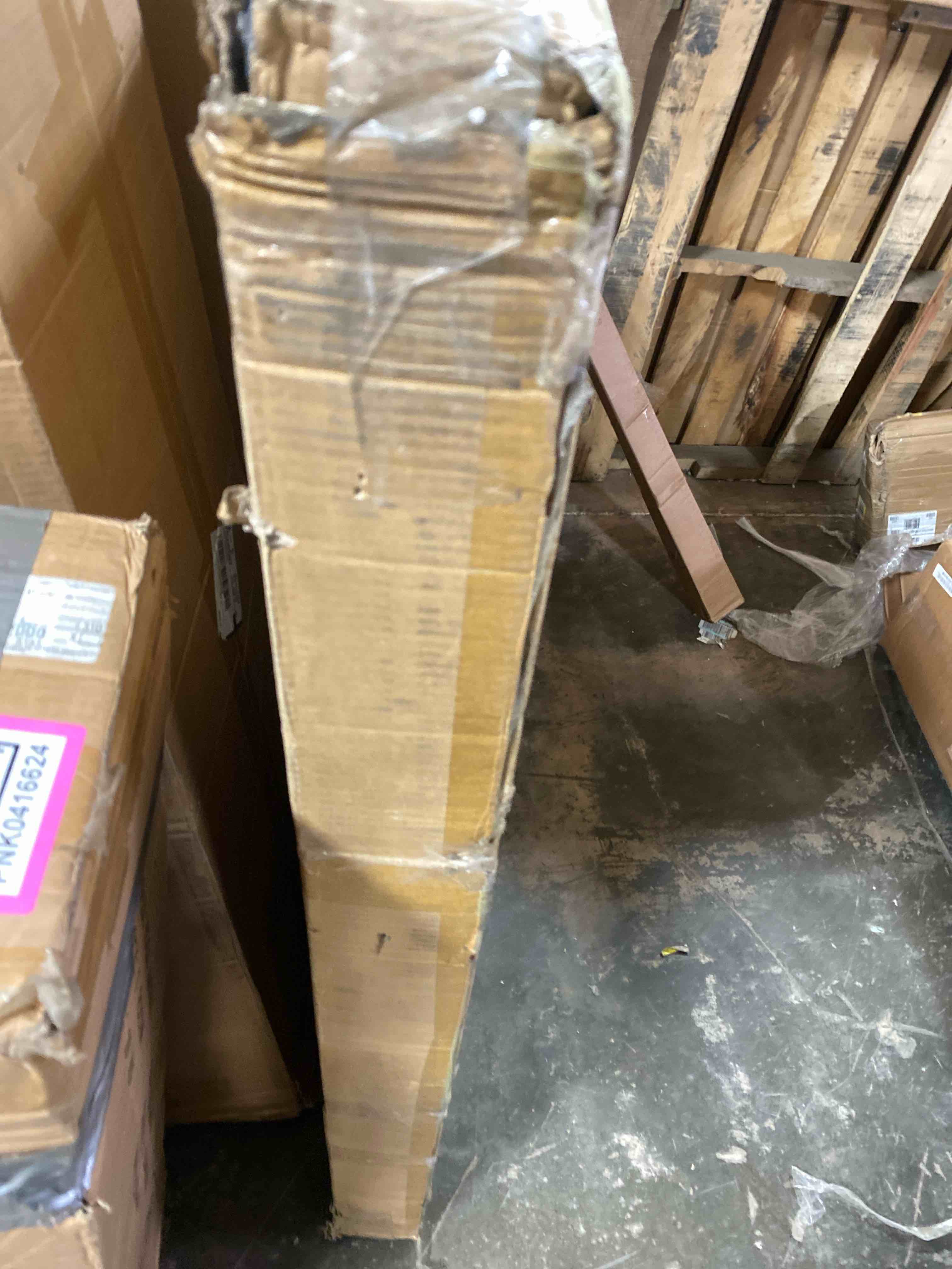 https://s3.amazonaws.com/lotting-images-prod/phillipi/PNK0416625_1734034337156.jpeg