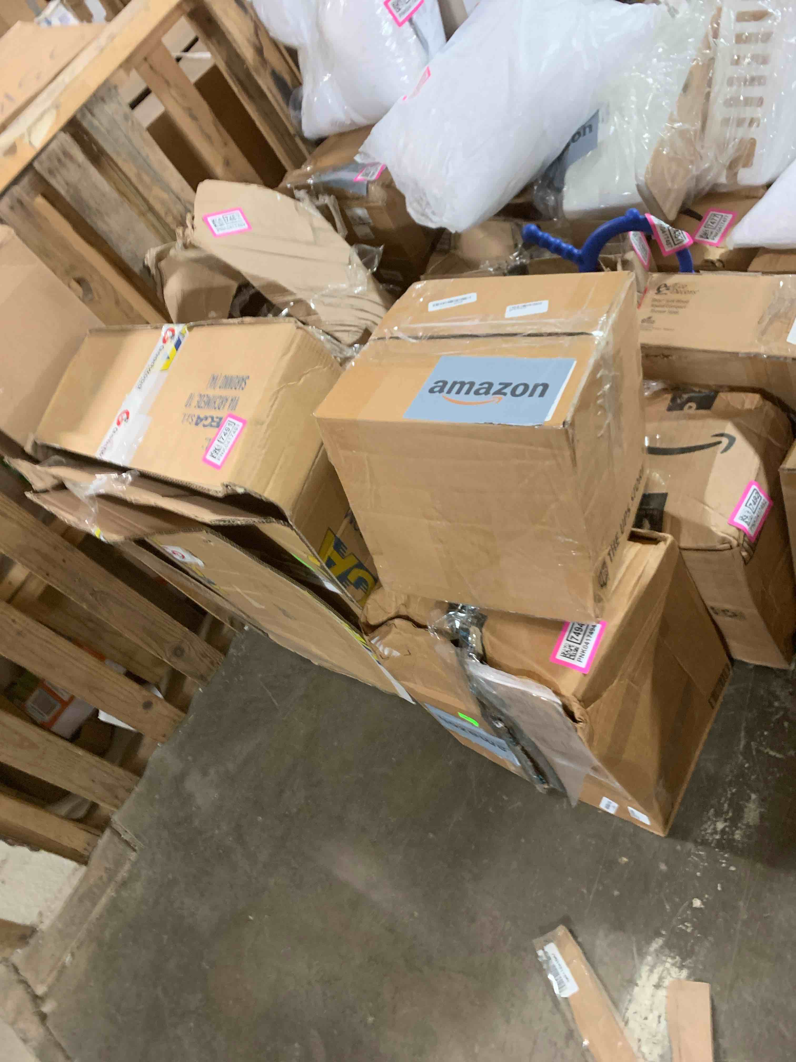 https://s3.amazonaws.com/lotting-images-prod/phillipi/PNK0417495_1733519177808.jpeg