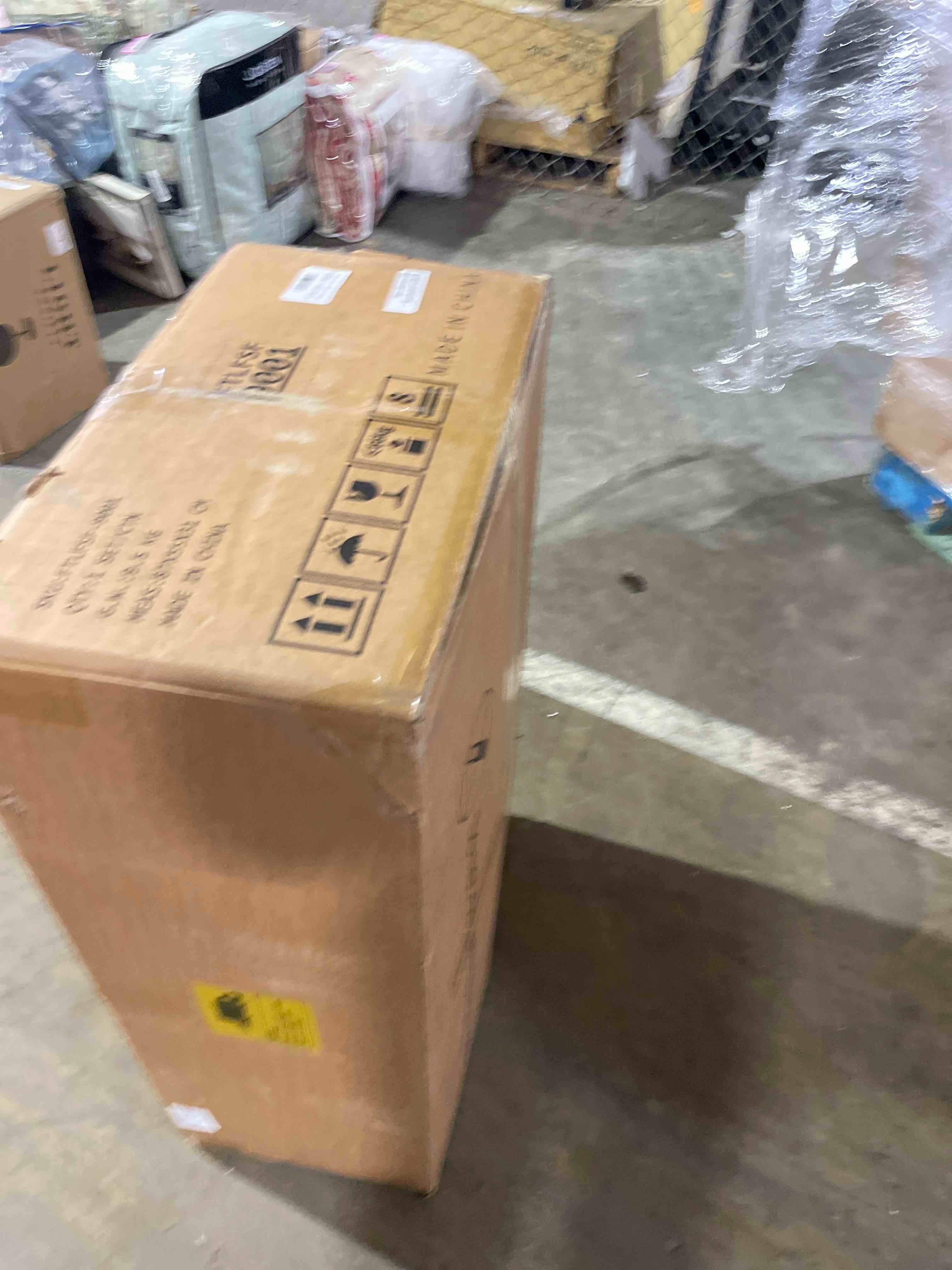 https://s3.amazonaws.com/lotting-images-prod/phillipi/PNK0418638_1735917857227.jpeg