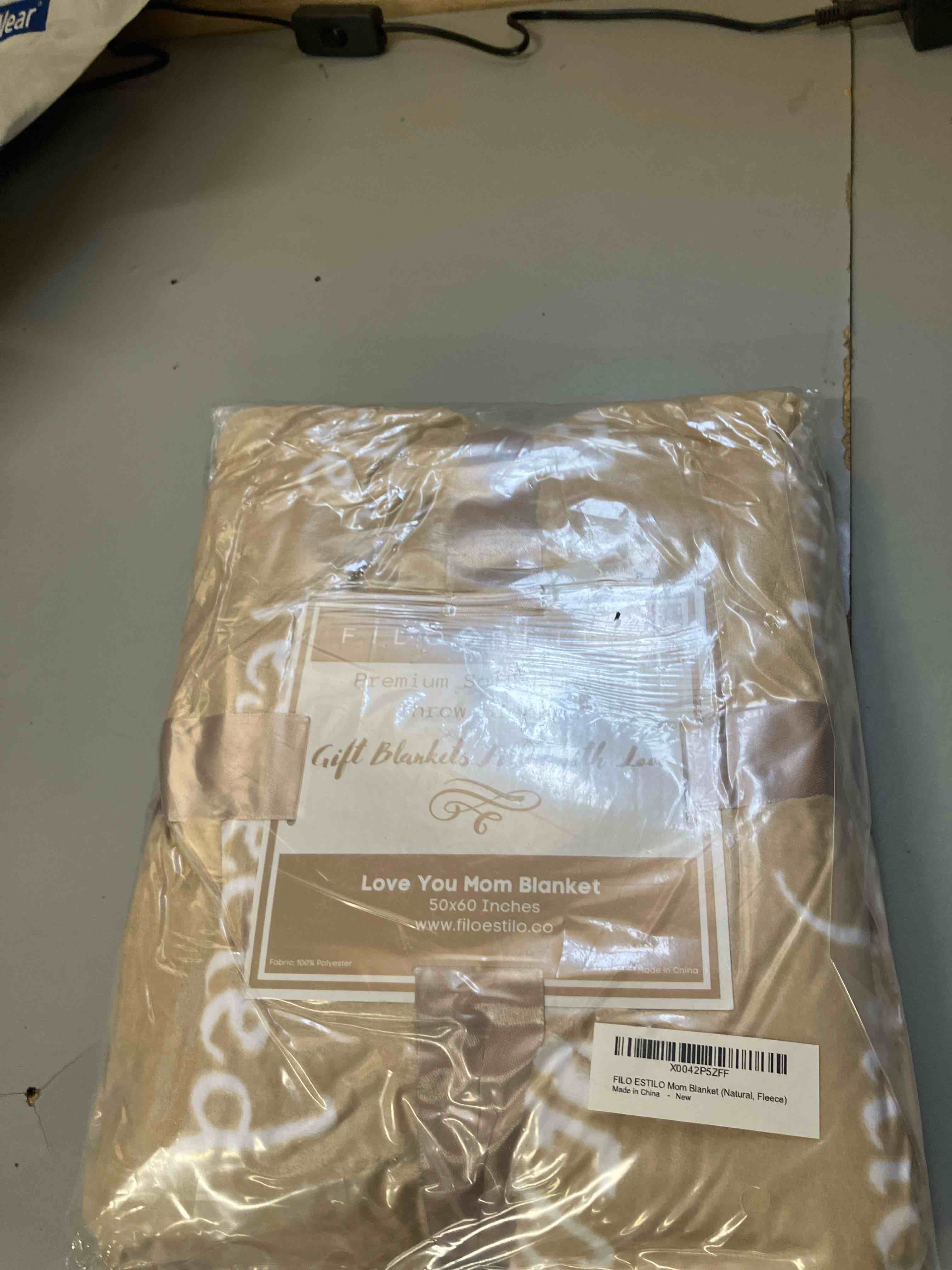 https://s3.amazonaws.com/lotting-images-prod/phillipi/PNK0421239_1736524348514.jpeg