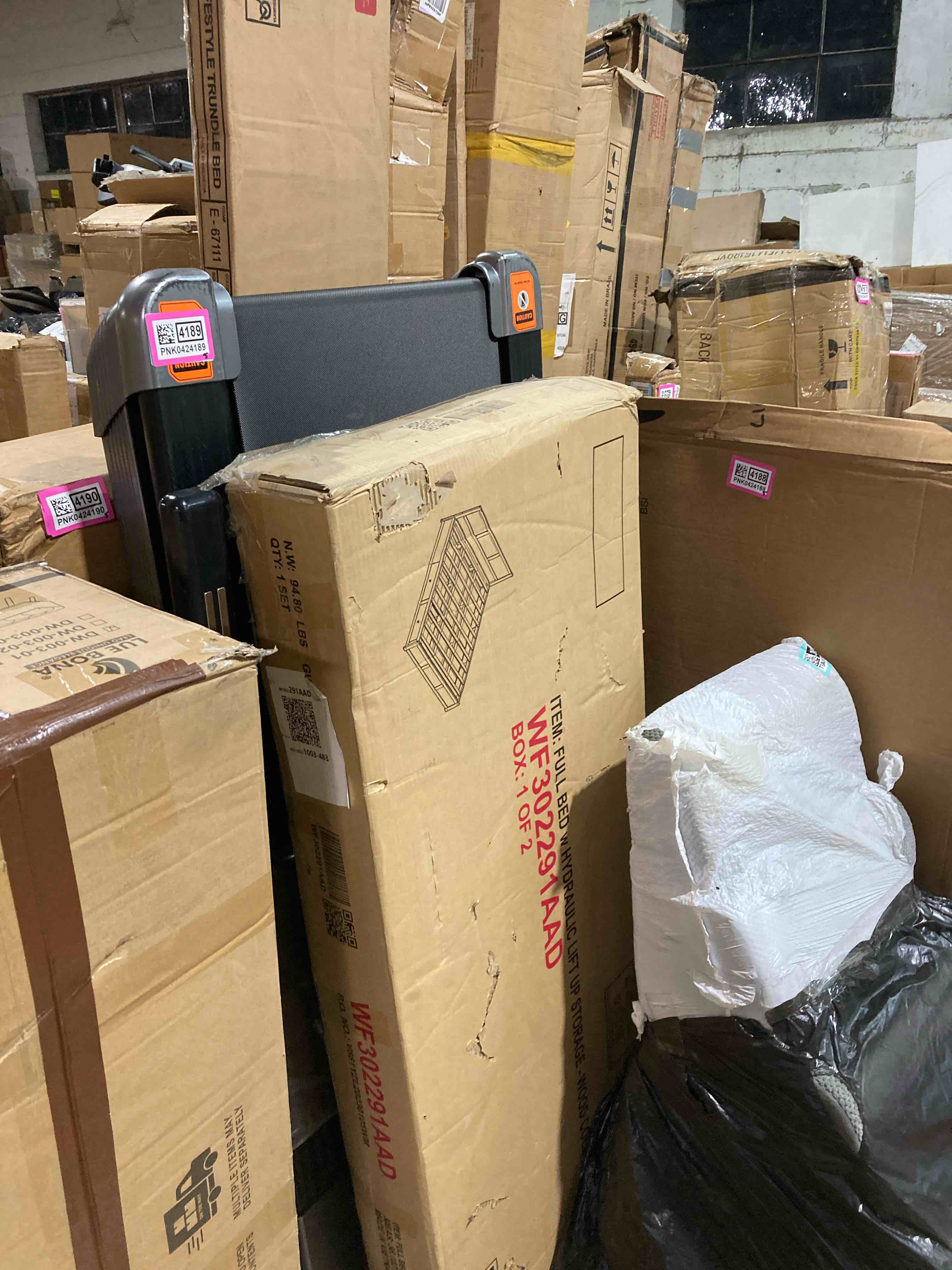 https://s3.amazonaws.com/lotting-images-prod/phillipi/PNK0424196_1732550913540.jpeg