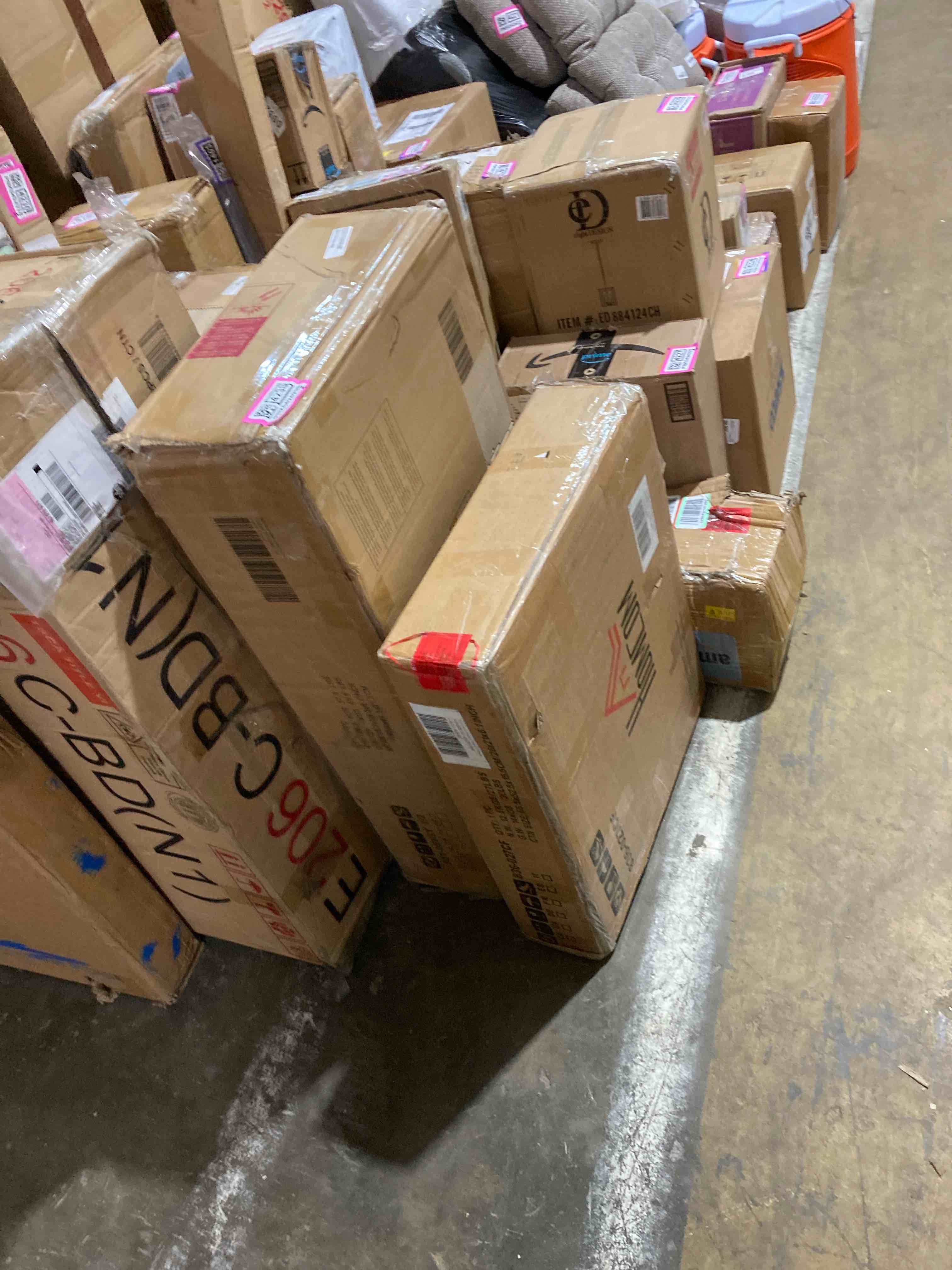 https://s3.amazonaws.com/lotting-images-prod/phillipi/PNK0424239_1732554380670.jpeg