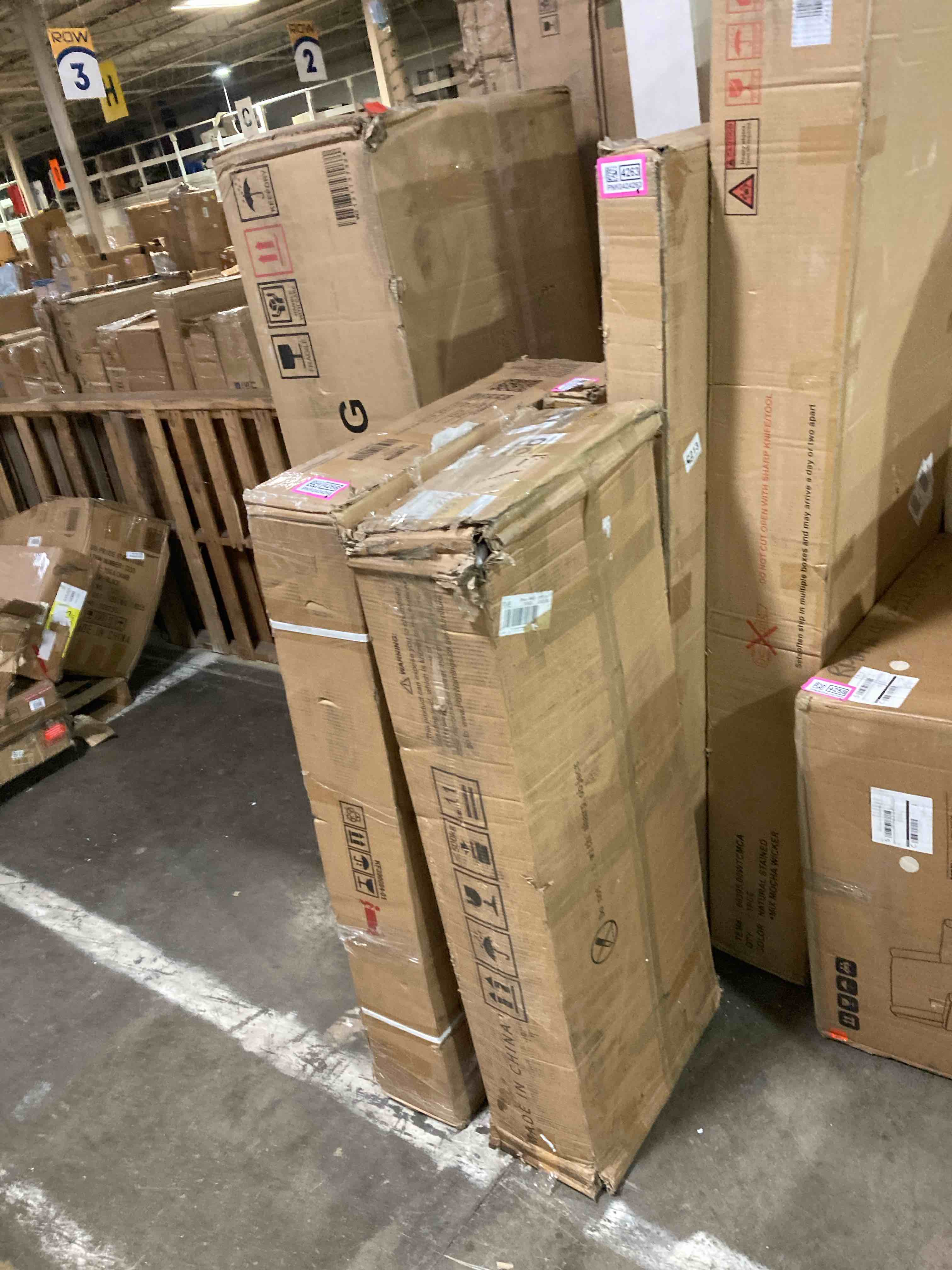 https://s3.amazonaws.com/lotting-images-prod/phillipi/PNK0424270_1732563832018.jpeg