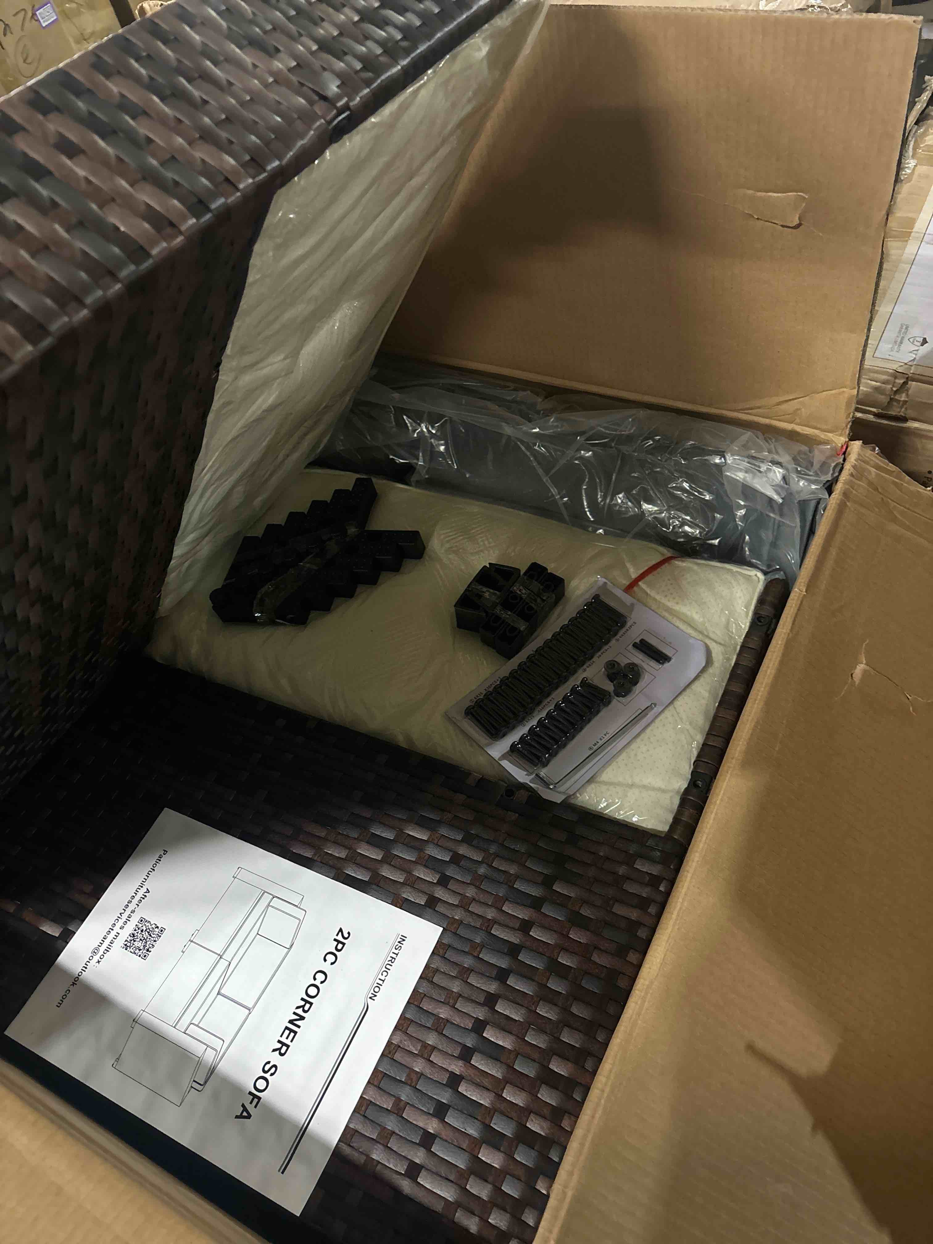 https://s3.amazonaws.com/lotting-images-prod/phillipi/PNK0424714_1732295569163.jpeg