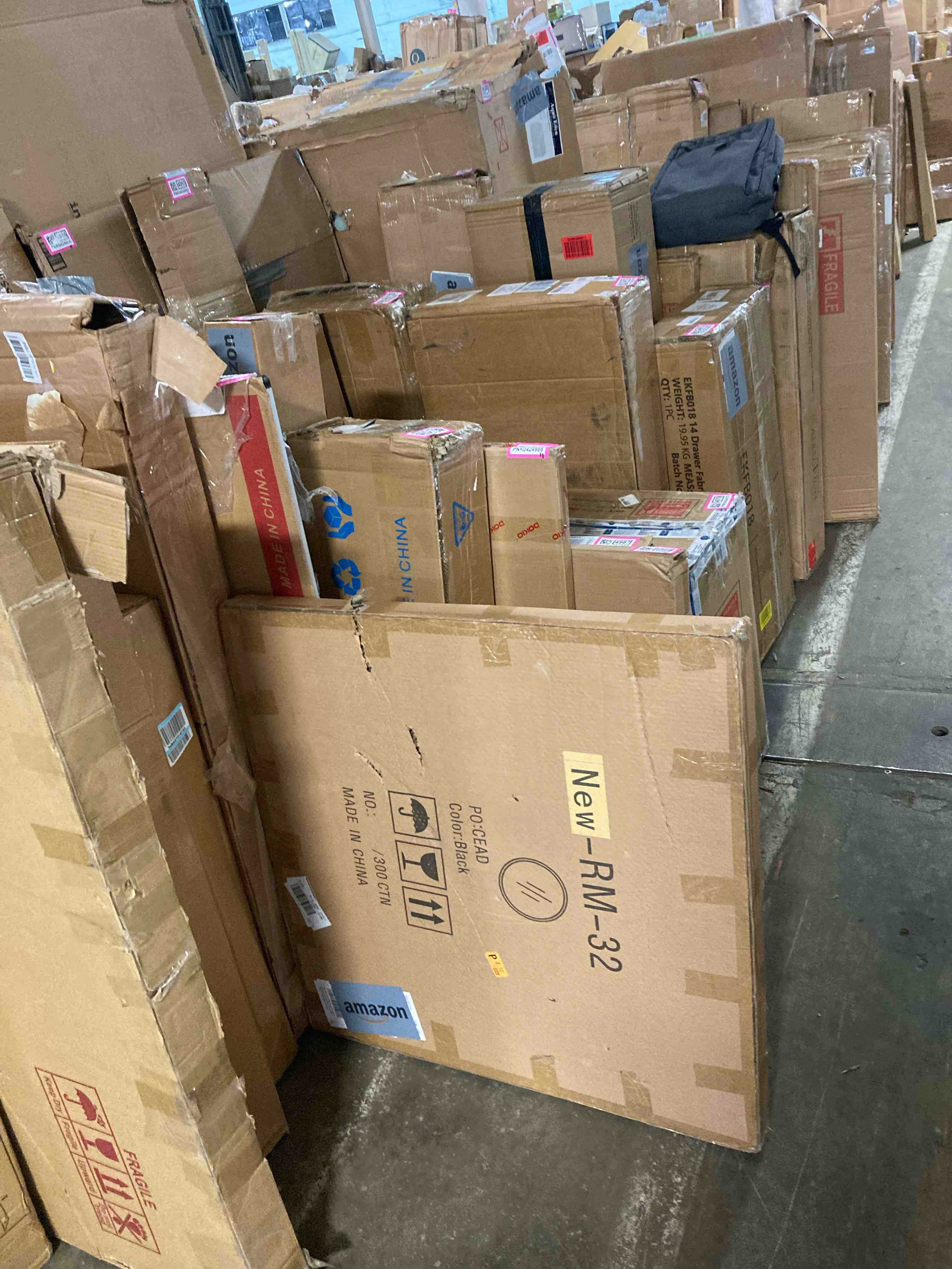 https://s3.amazonaws.com/lotting-images-prod/phillipi/PNK0424890_1732207111651.jpeg