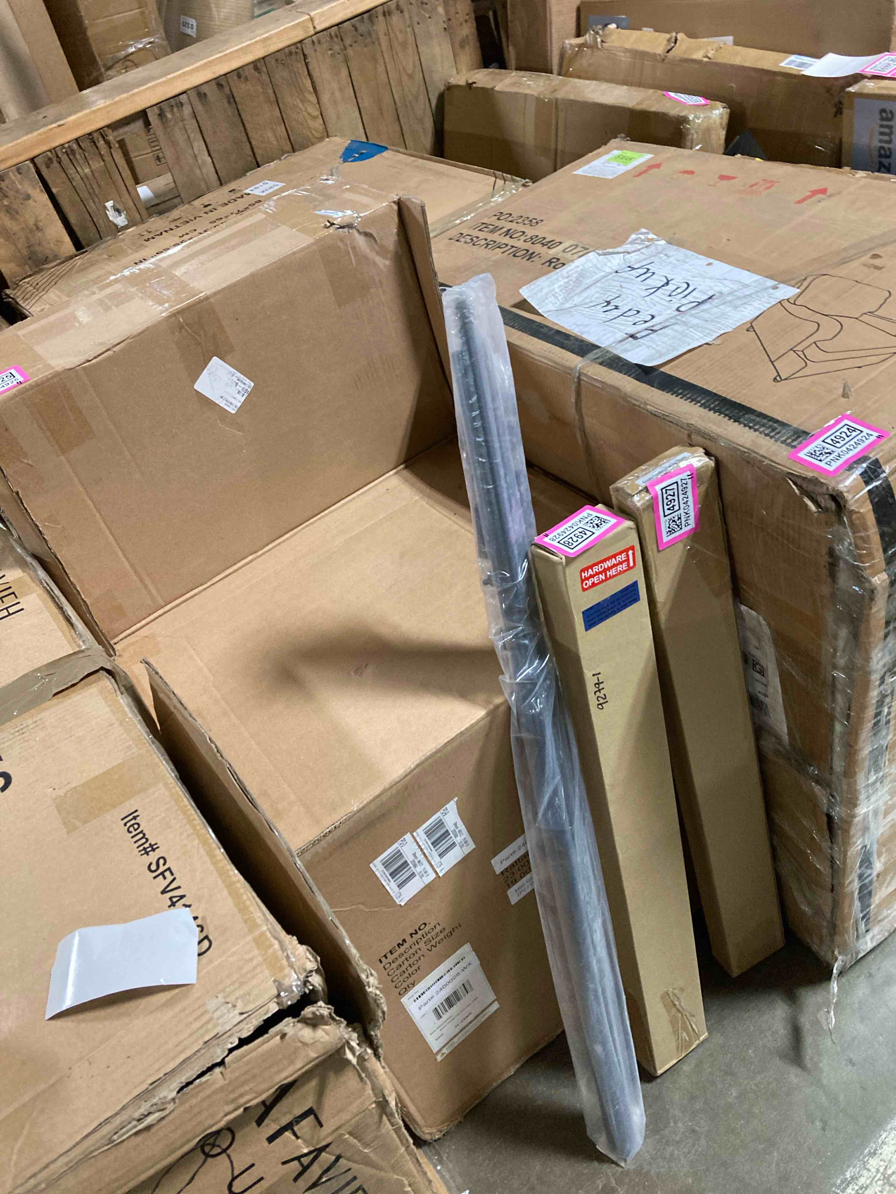 https://s3.amazonaws.com/lotting-images-prod/phillipi/PNK0424934_1732133690376.jpeg