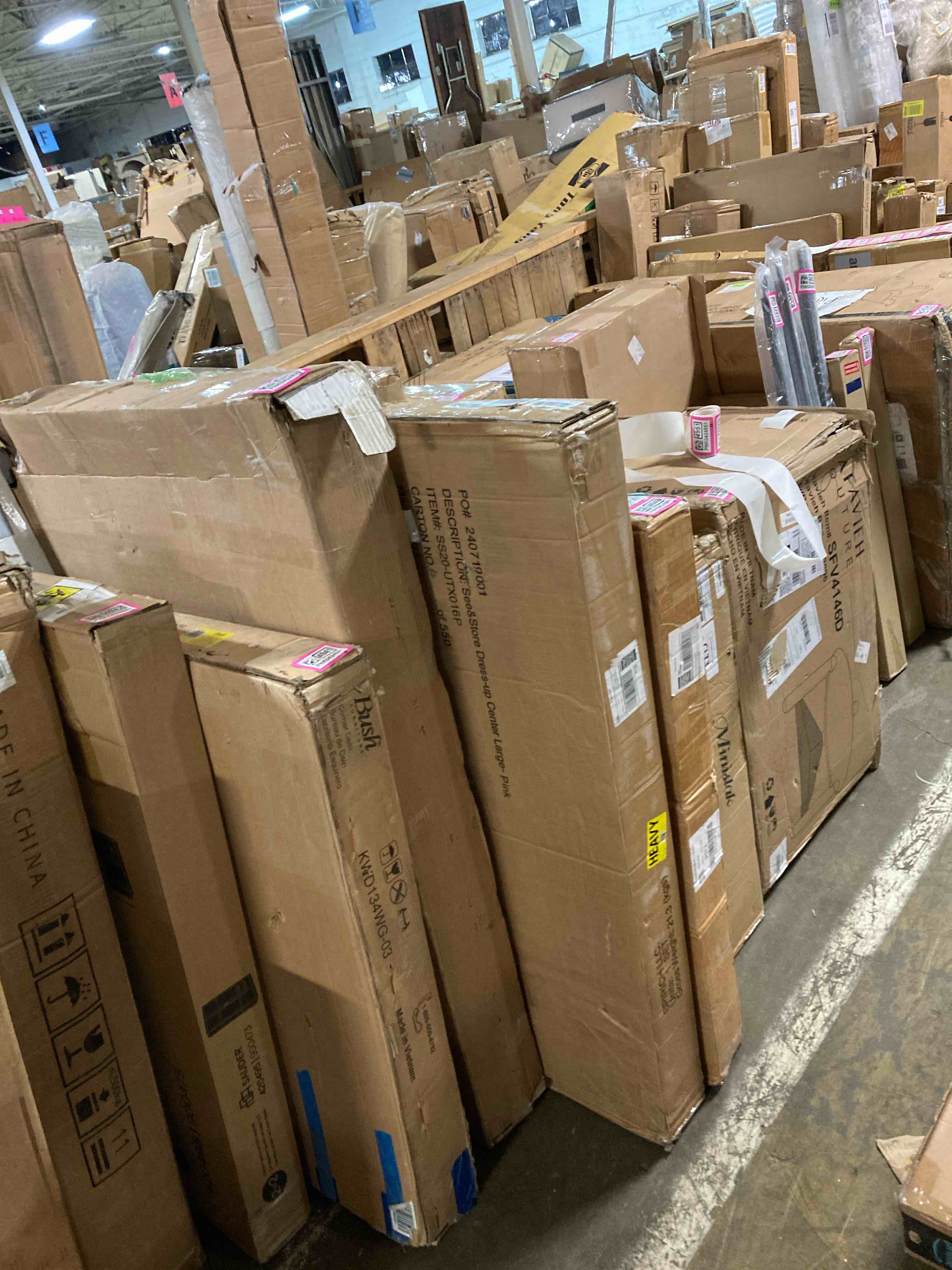 https://s3.amazonaws.com/lotting-images-prod/phillipi/PNK0424950_1732136840363.jpeg
