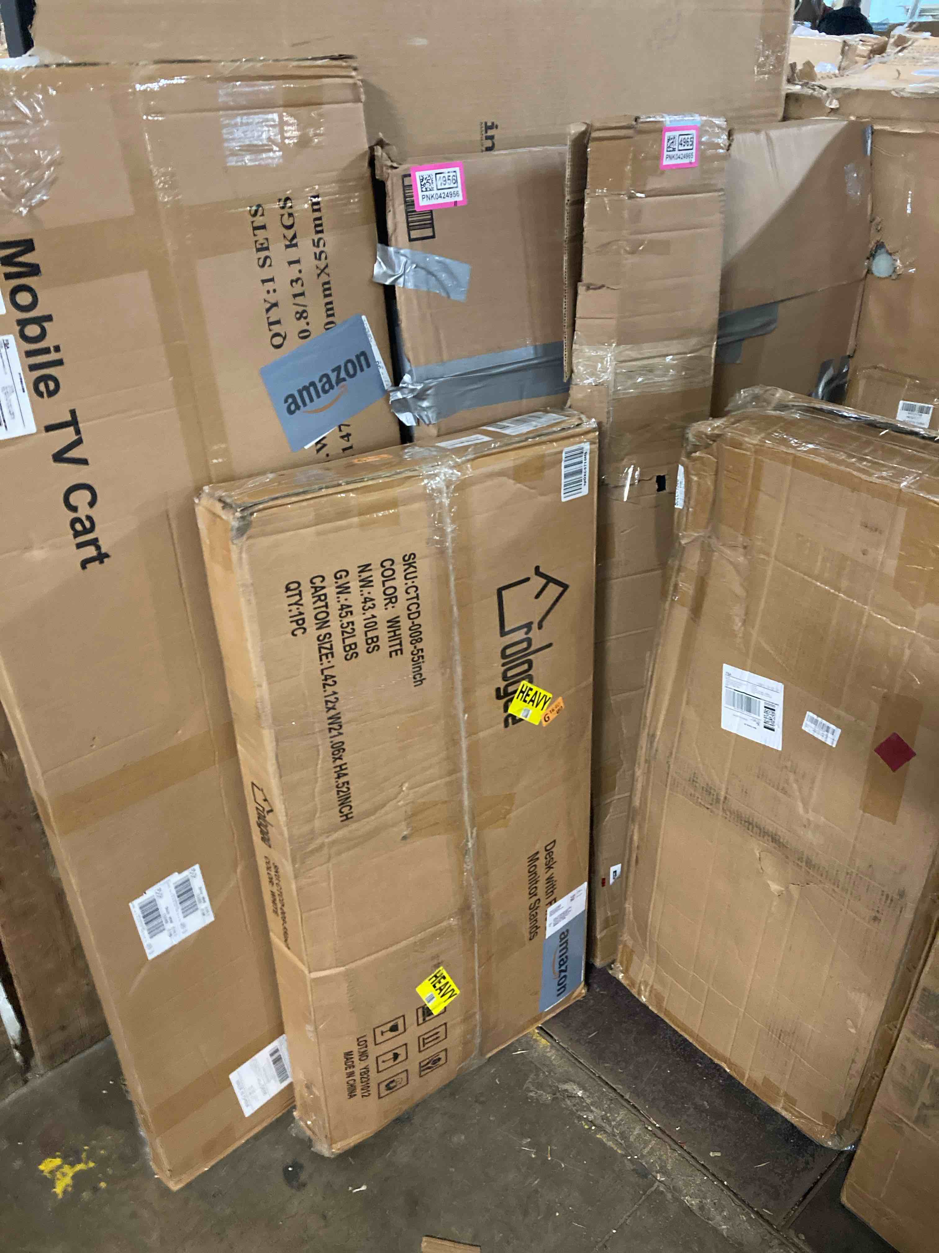 https://s3.amazonaws.com/lotting-images-prod/phillipi/PNK0424976_1732140451761.jpeg
