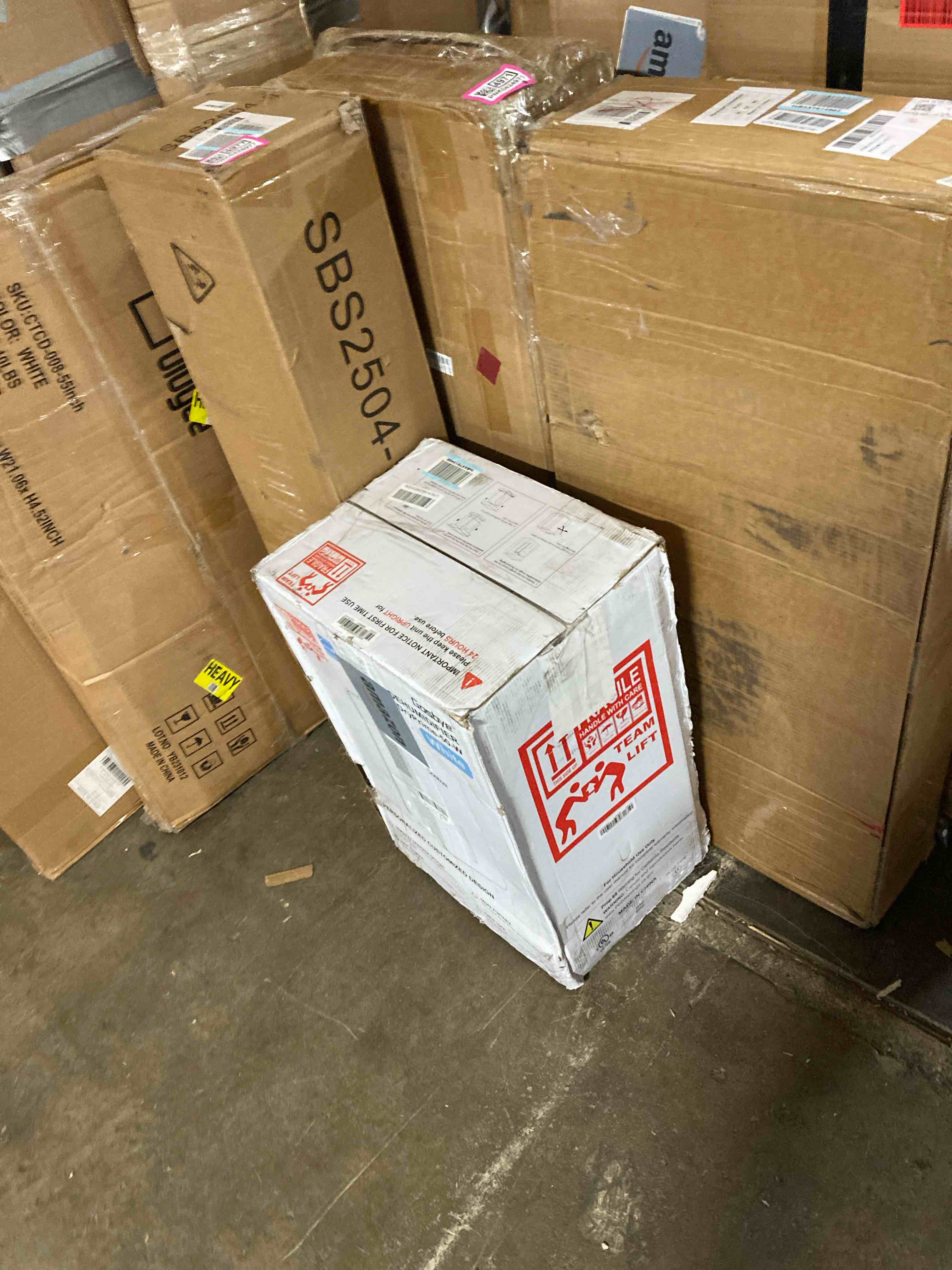 https://s3.amazonaws.com/lotting-images-prod/phillipi/PNK0424978_1732140662126.jpeg