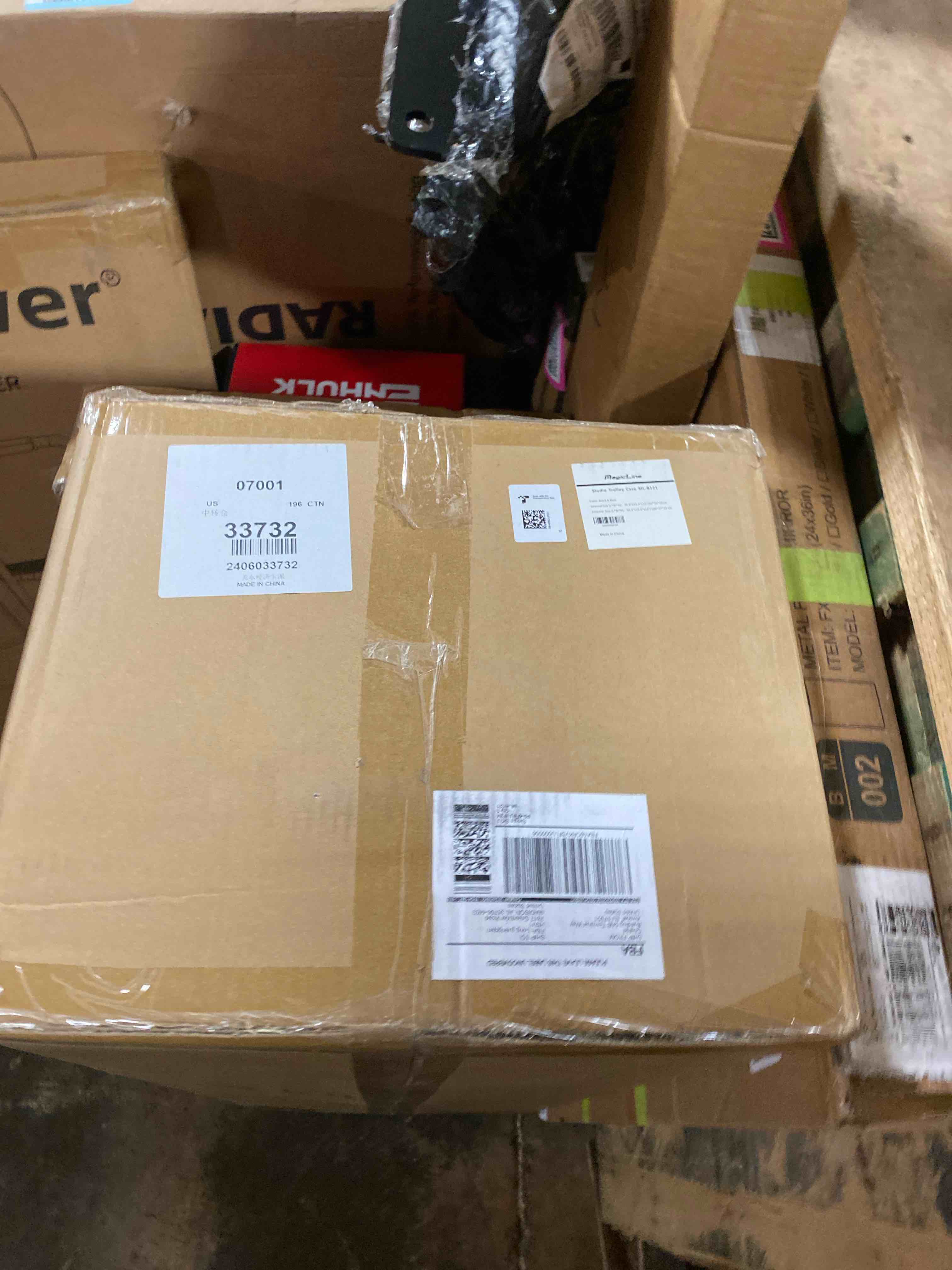 https://s3.amazonaws.com/lotting-images-prod/phillipi/PNK0425055_1732140597796.jpeg