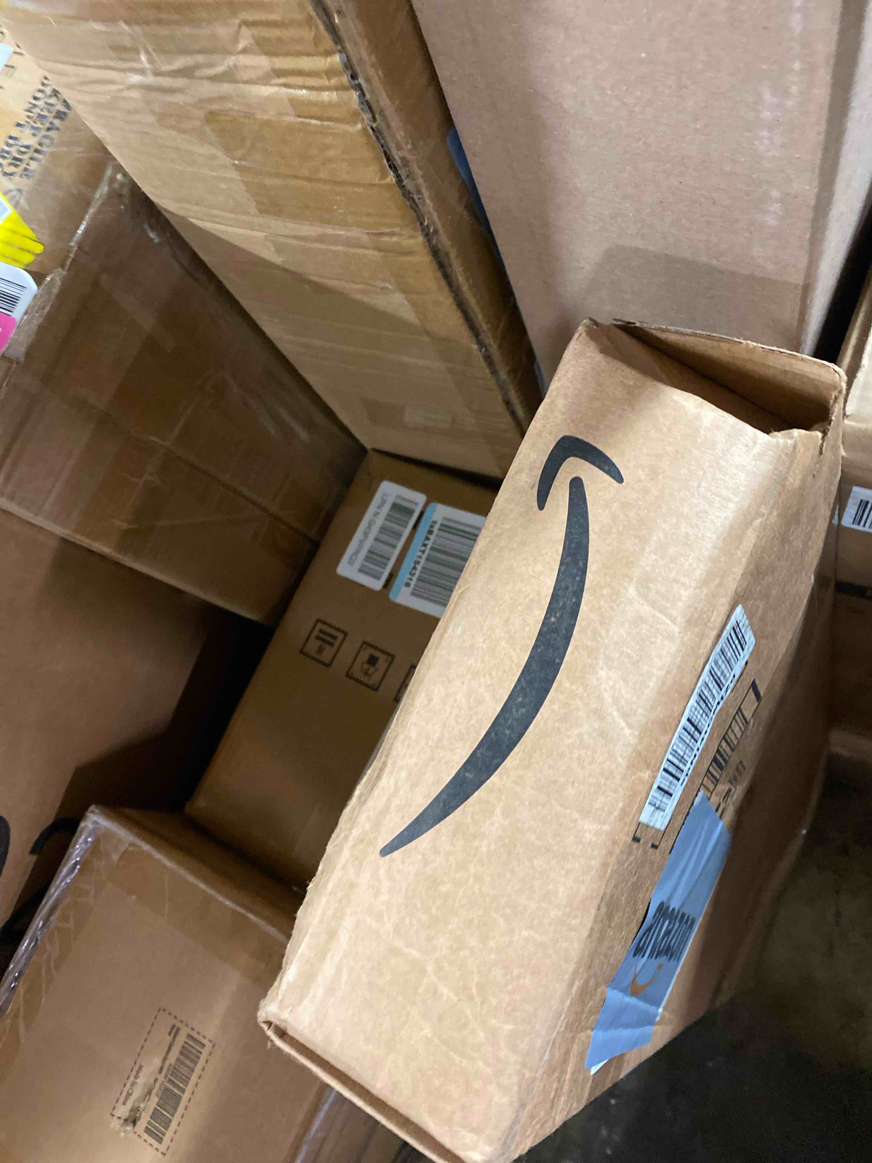 https://s3.amazonaws.com/lotting-images-prod/phillipi/PNK0425093_1732219544044.jpeg
