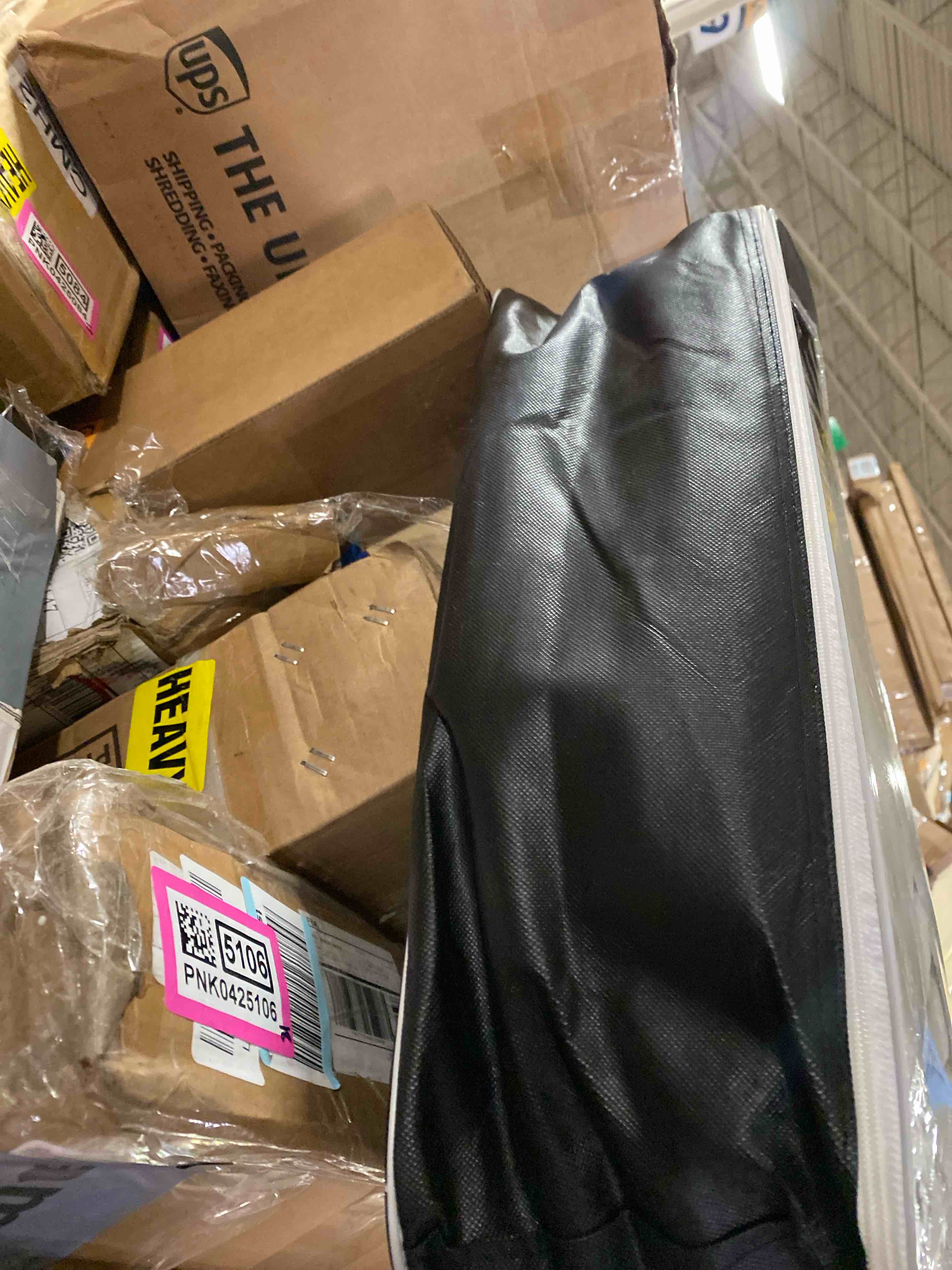 https://s3.amazonaws.com/lotting-images-prod/phillipi/PNK0425108_1732222108630.jpeg