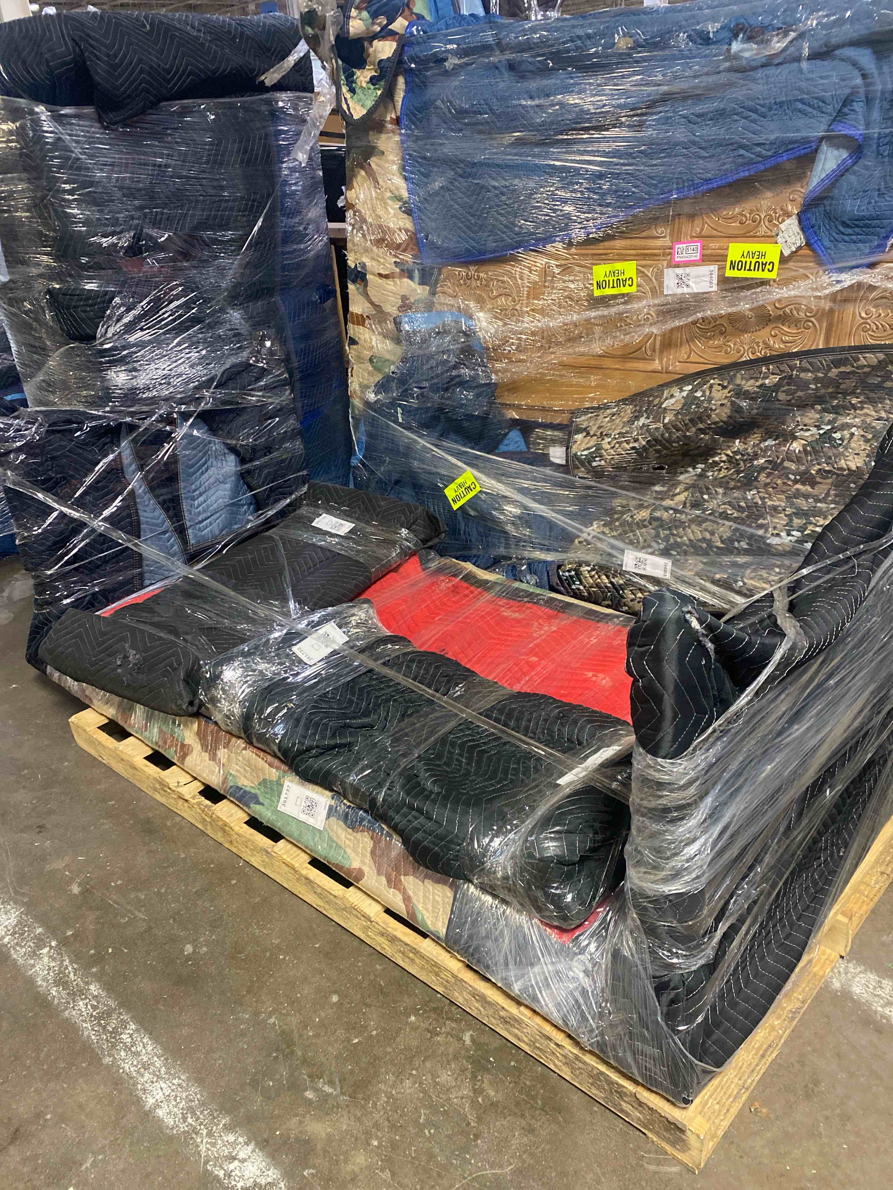 https://s3.amazonaws.com/lotting-images-prod/phillipi/PNK0425142_1733416949359.jpeg