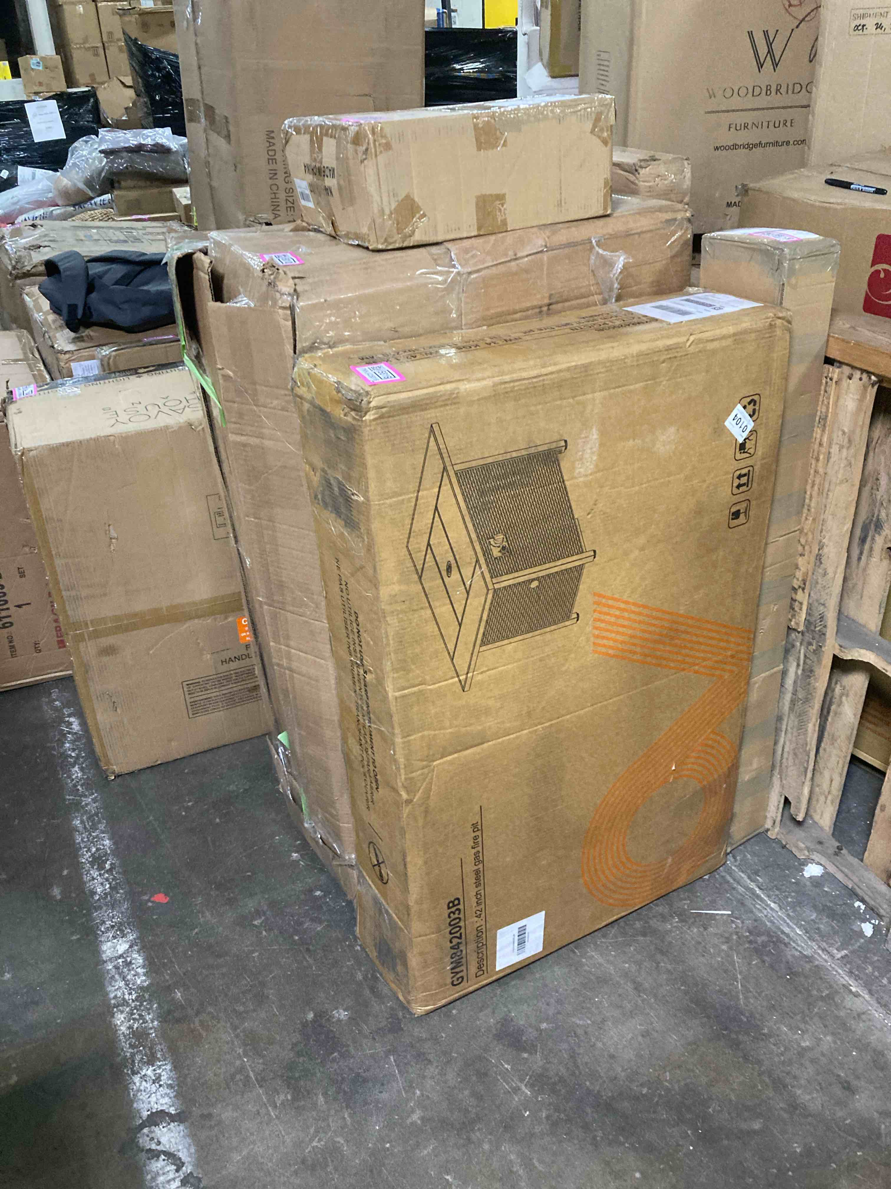 https://s3.amazonaws.com/lotting-images-prod/phillipi/PNK0425817_1731695476278.jpeg