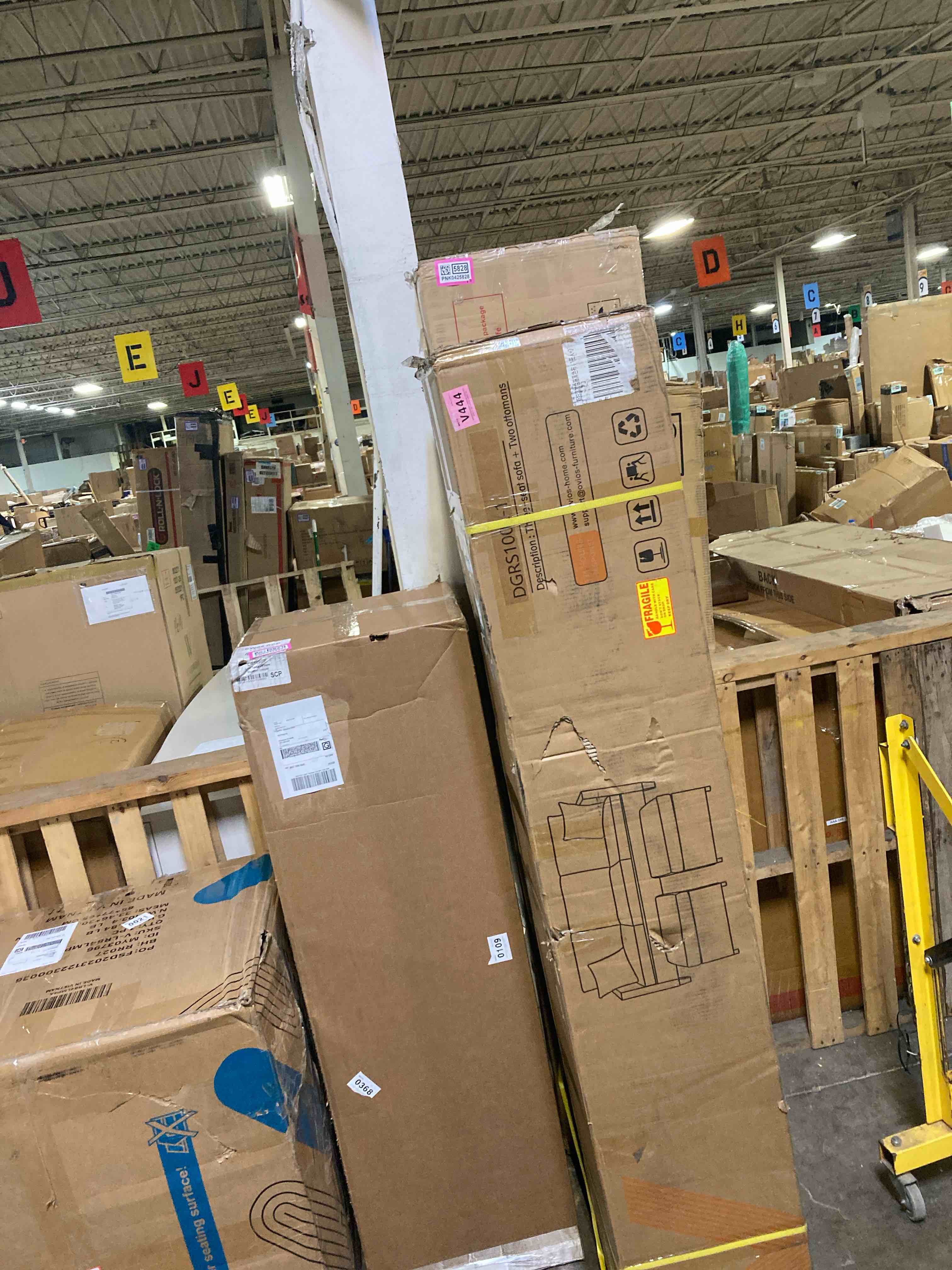 https://s3.amazonaws.com/lotting-images-prod/phillipi/PNK0425832_1731705349258.jpeg