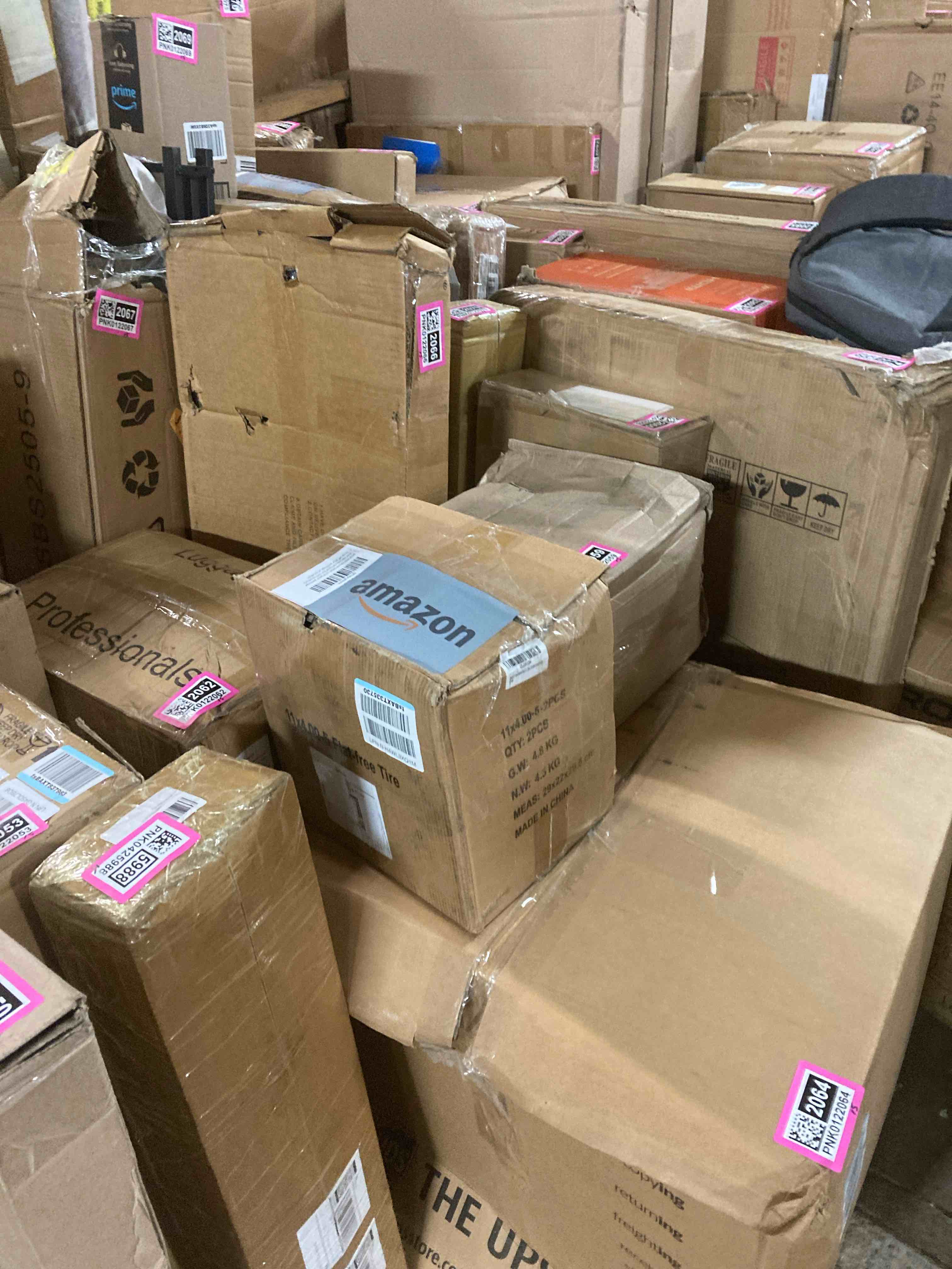 https://s3.amazonaws.com/lotting-images-prod/phillipi/PNK0425994_1731598156205.jpeg