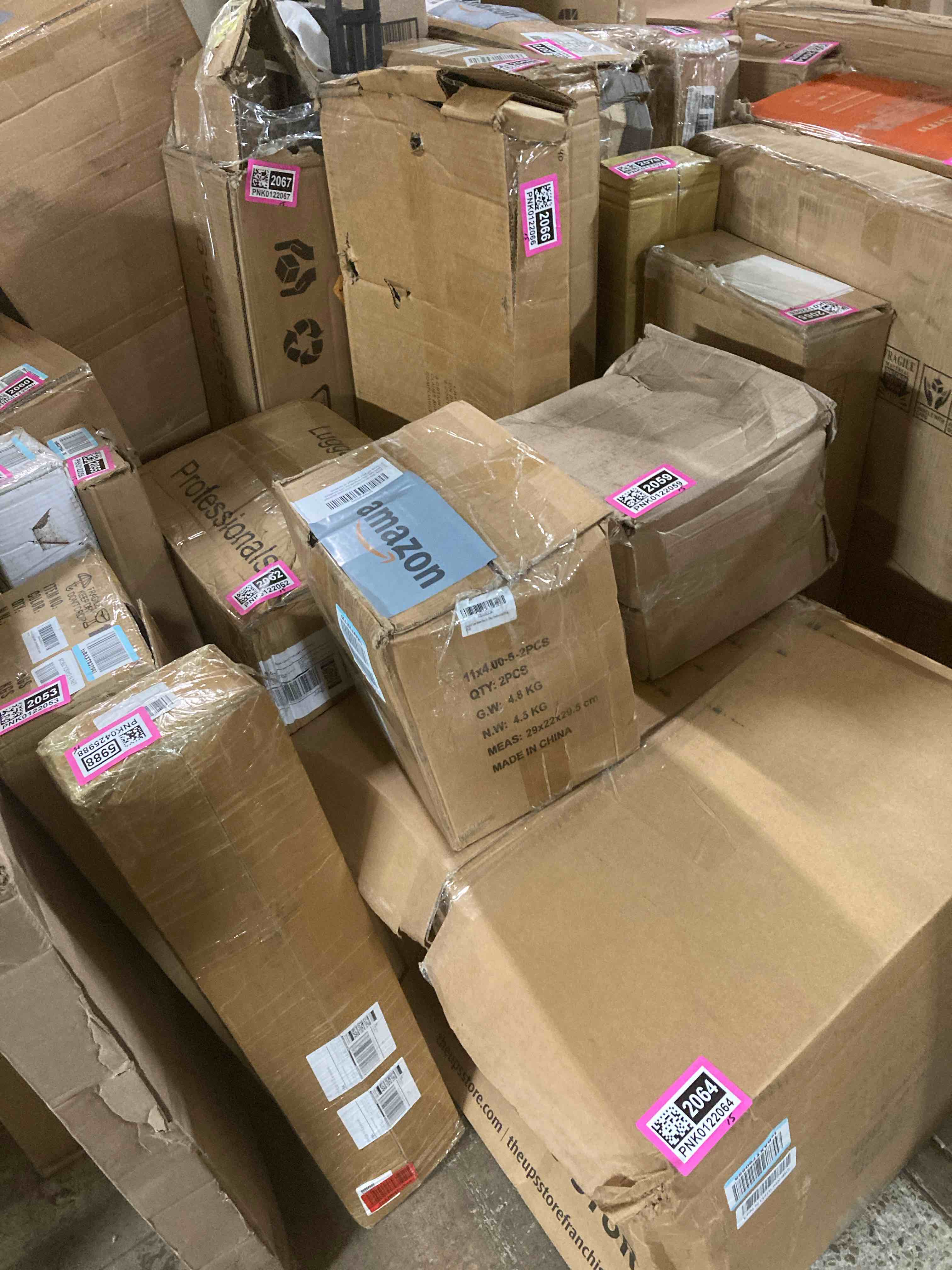 https://s3.amazonaws.com/lotting-images-prod/phillipi/PNK0425994_1731598158111.jpeg