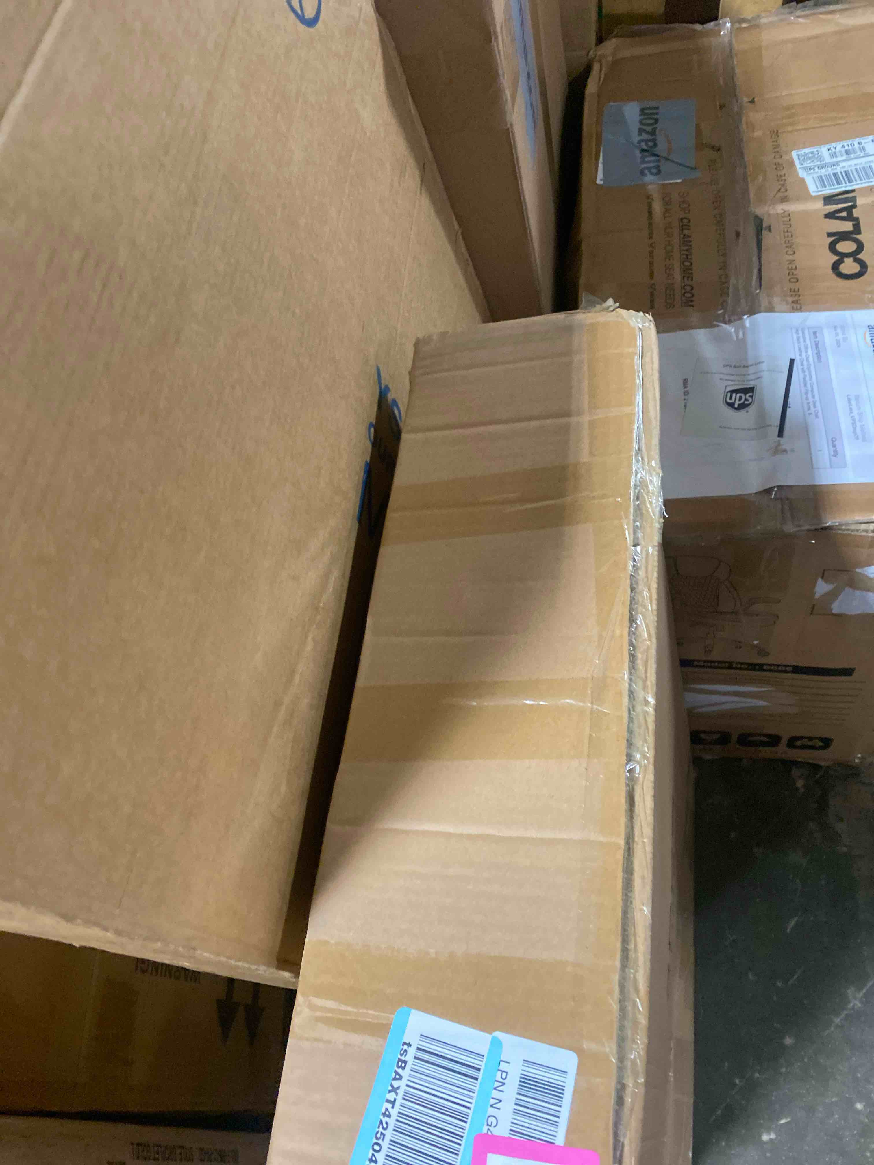 https://s3.amazonaws.com/lotting-images-prod/phillipi/PNK0426859_1730321056293.jpeg