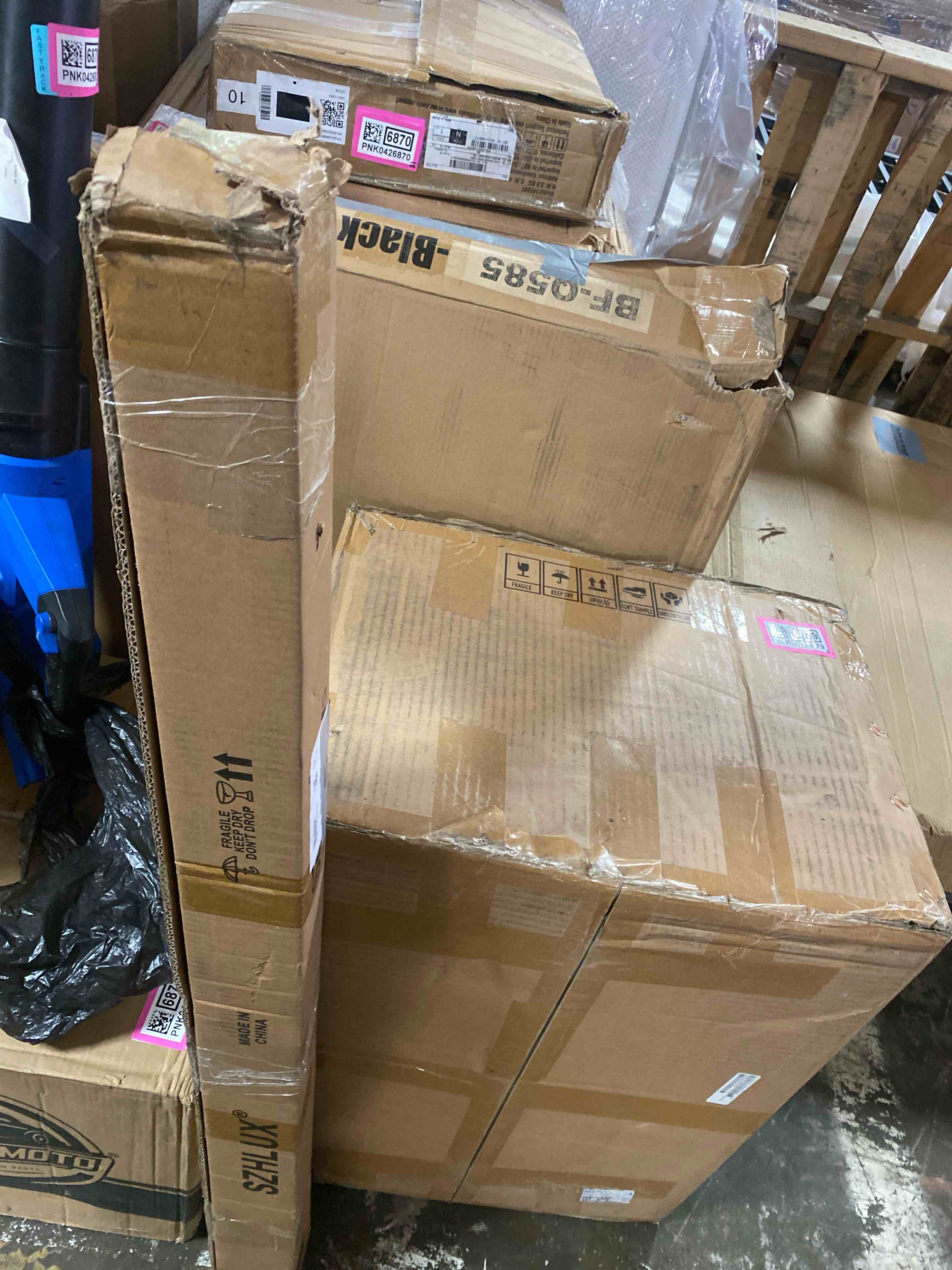 https://s3.amazonaws.com/lotting-images-prod/phillipi/PNK0426880_1730323124530.jpeg