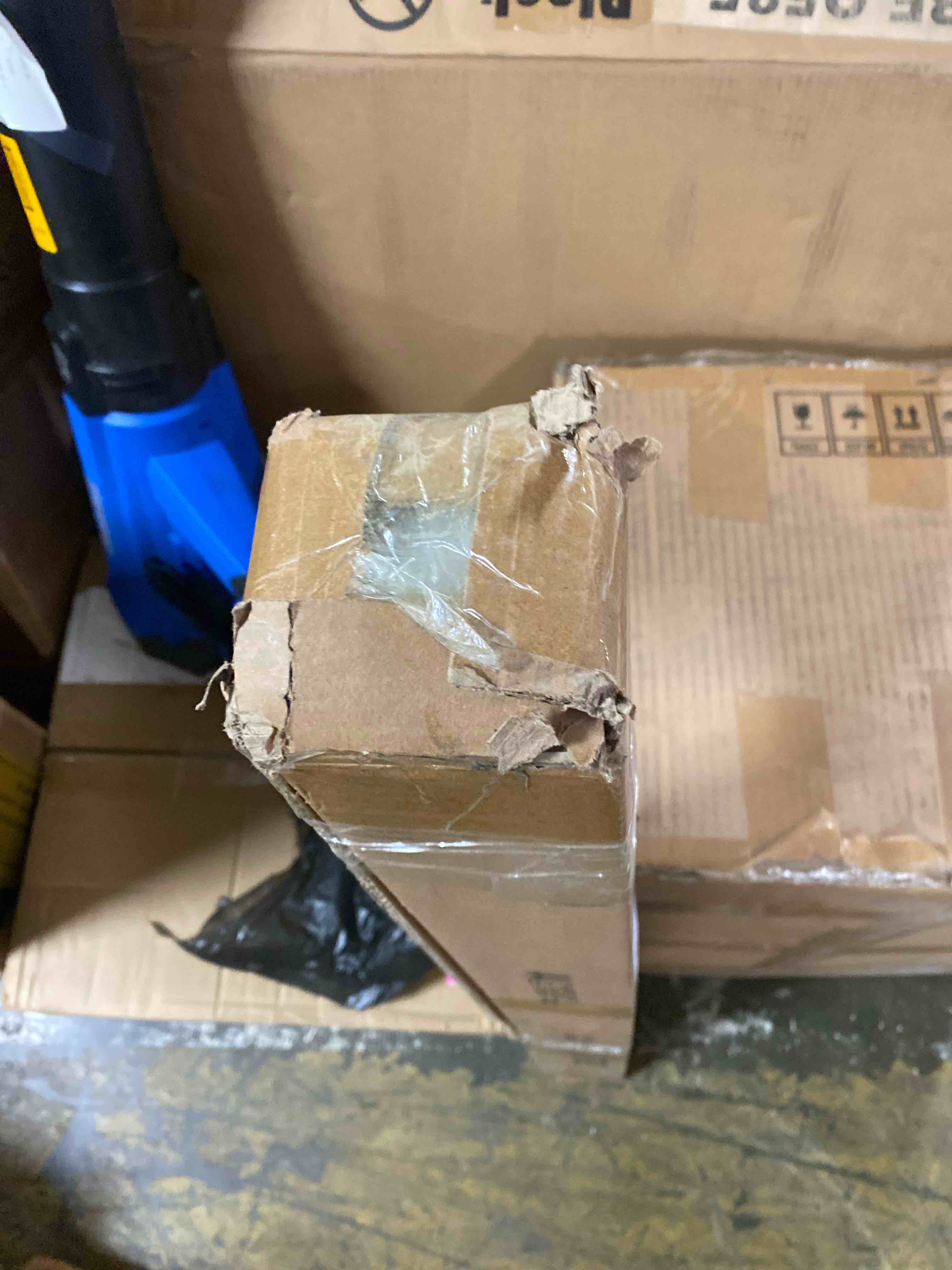 https://s3.amazonaws.com/lotting-images-prod/phillipi/PNK0426880_1730323127837.jpeg