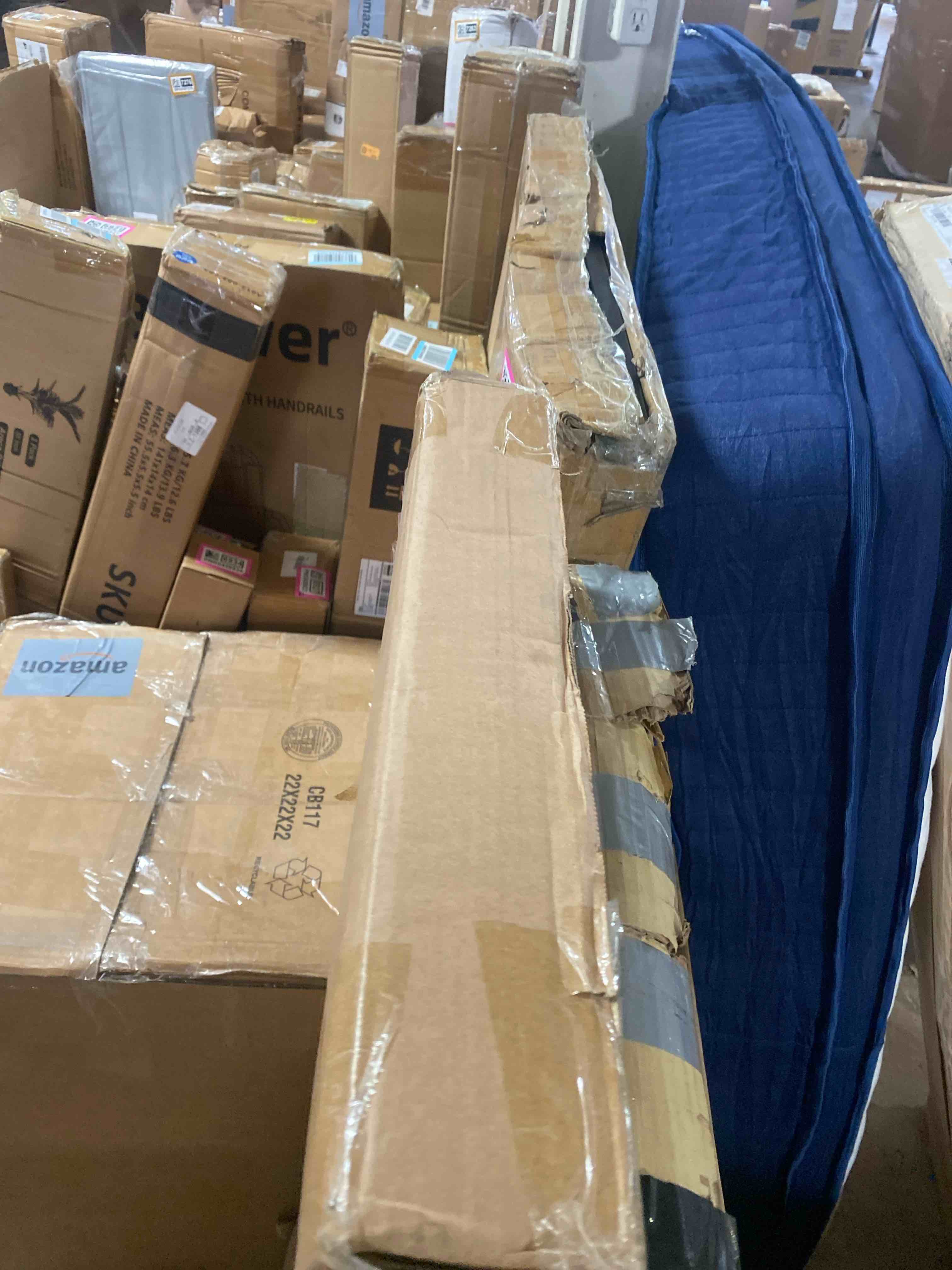 https://s3.amazonaws.com/lotting-images-prod/phillipi/PNK0426941_1730319254045.jpeg
