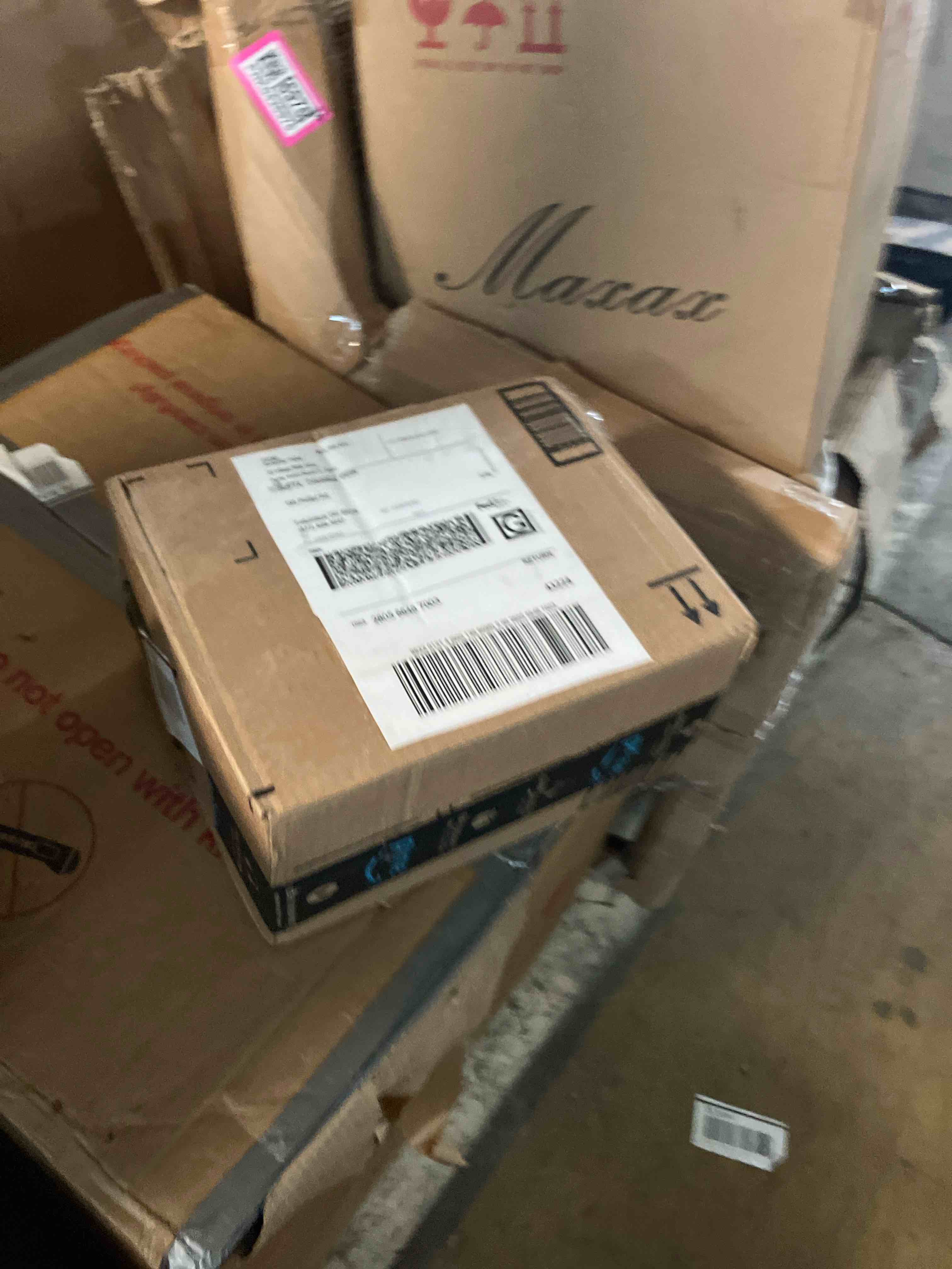 https://s3.amazonaws.com/lotting-images-prod/phillipi/PNK0426979_1730303529802.jpeg