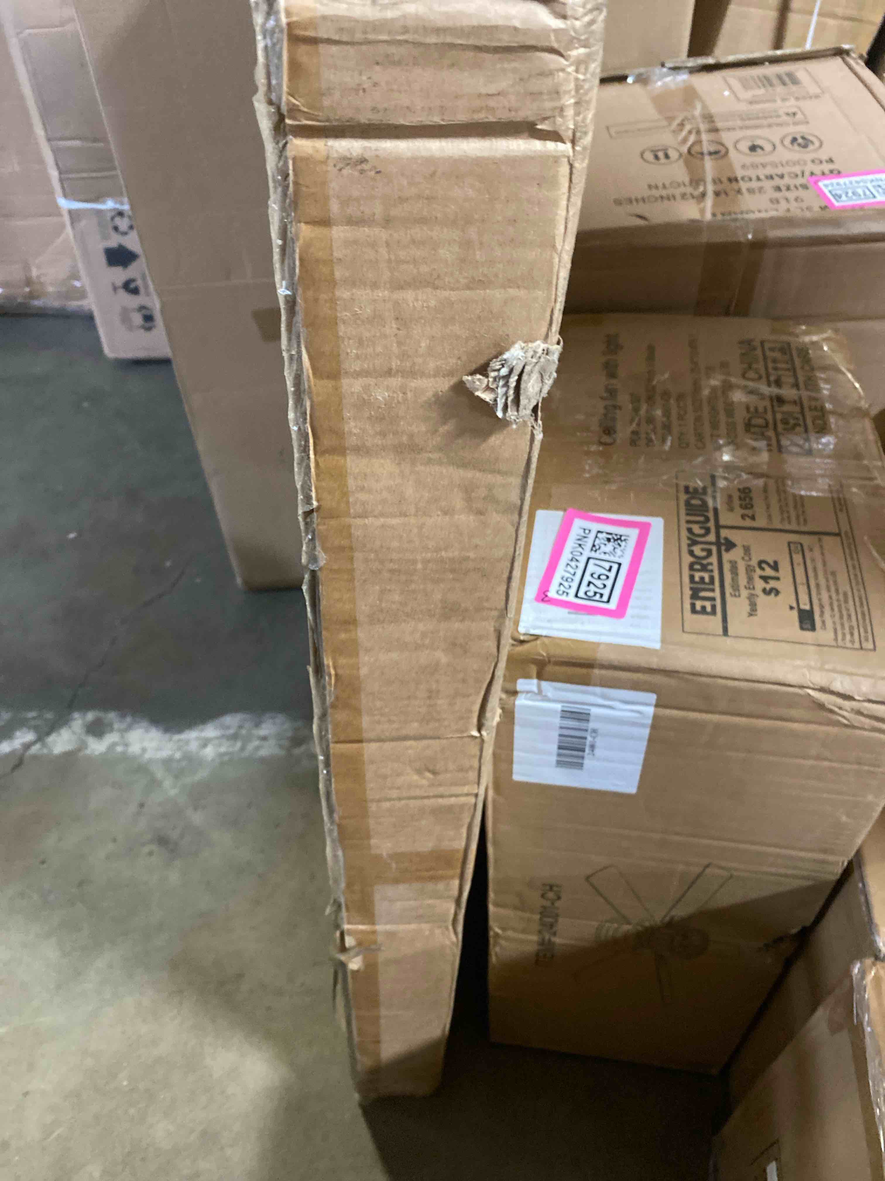 https://s3.amazonaws.com/lotting-images-prod/phillipi/PNK0427926_1729706920509.jpeg